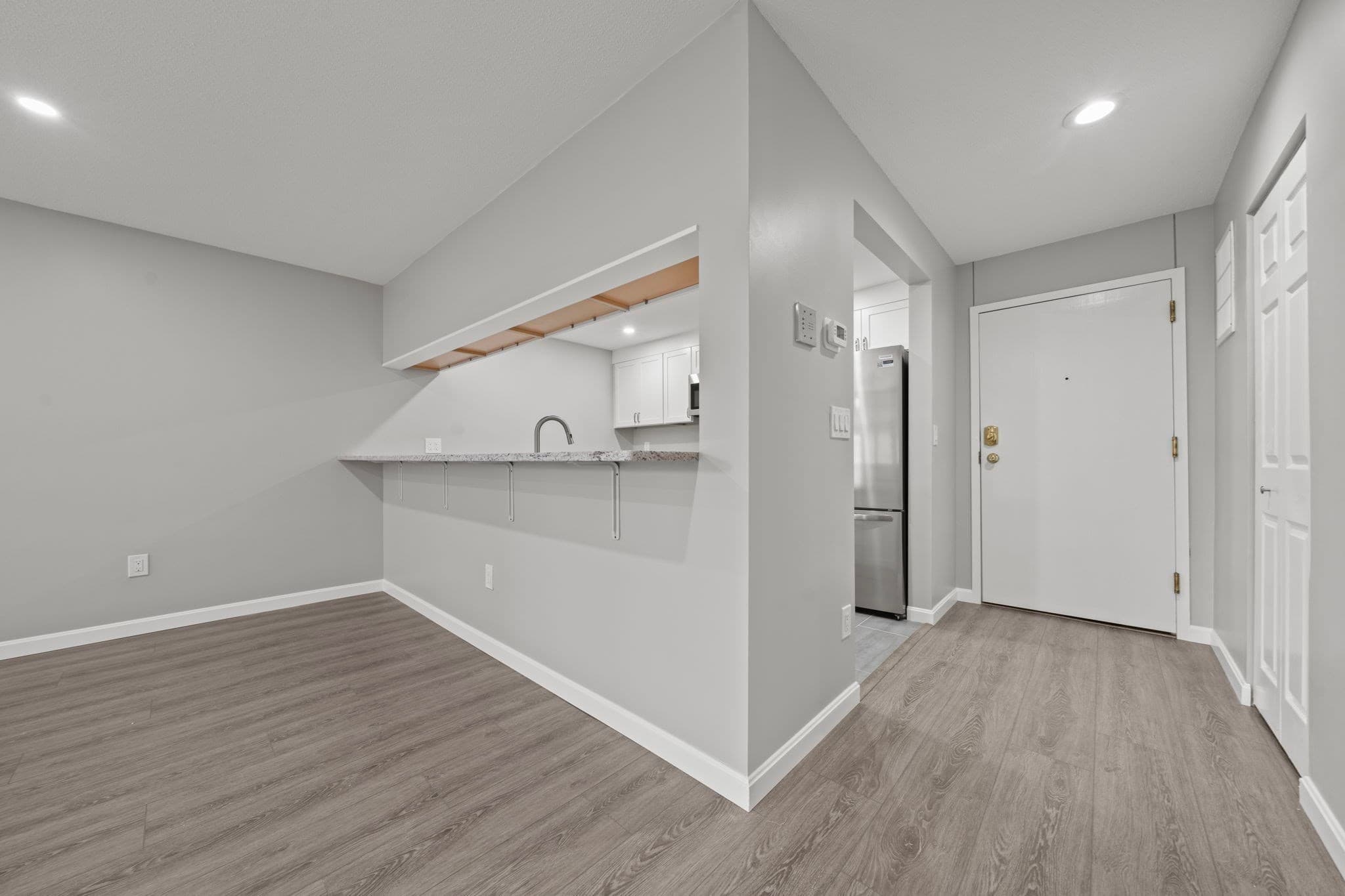 Condominium at 148 Main St # C439, North Andover MA 01845, North Andover, photo 7 of 41