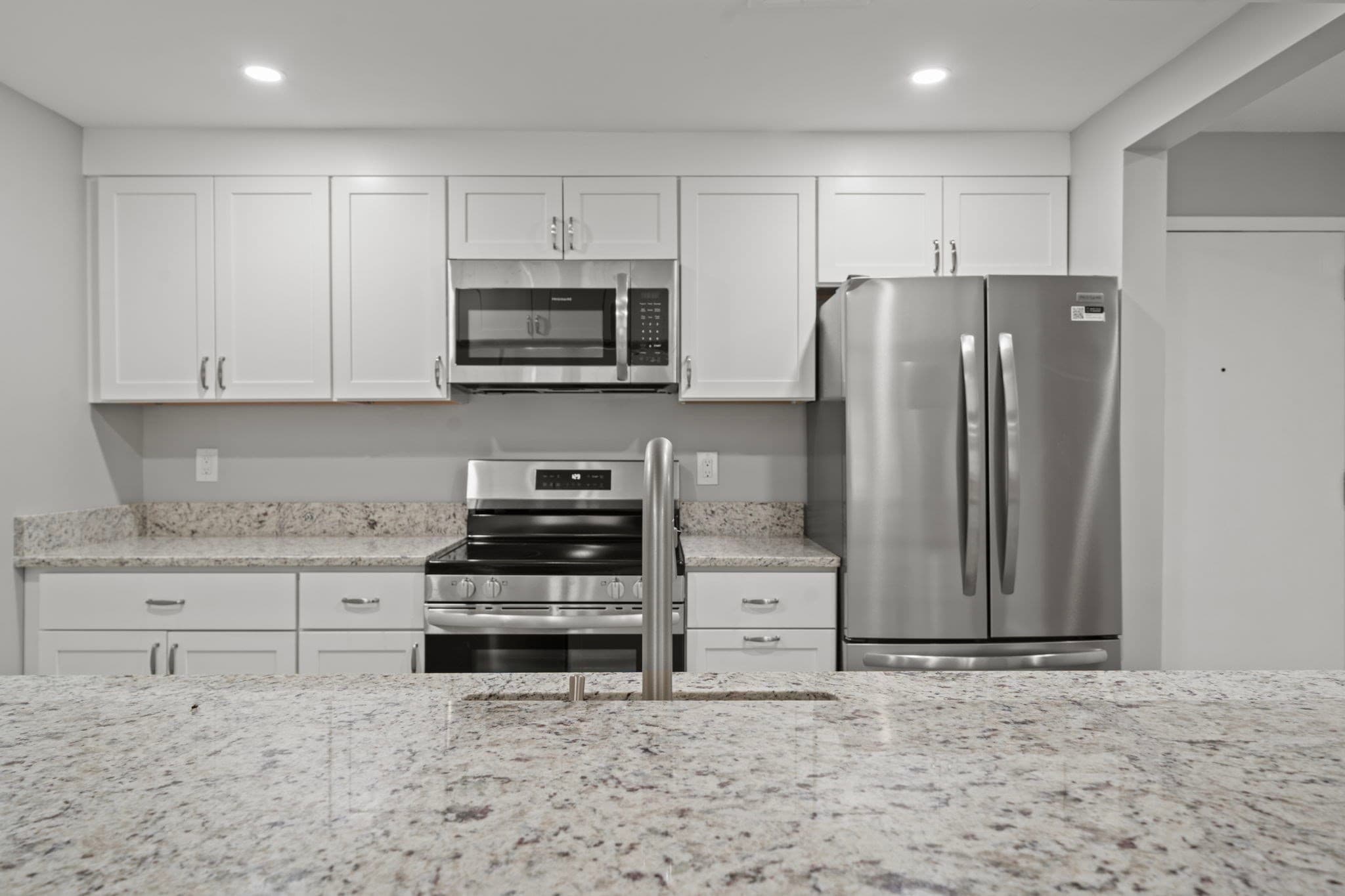 Condominium at 148 Main St # C439, North Andover MA 01845, North Andover, photo 5 of 41
