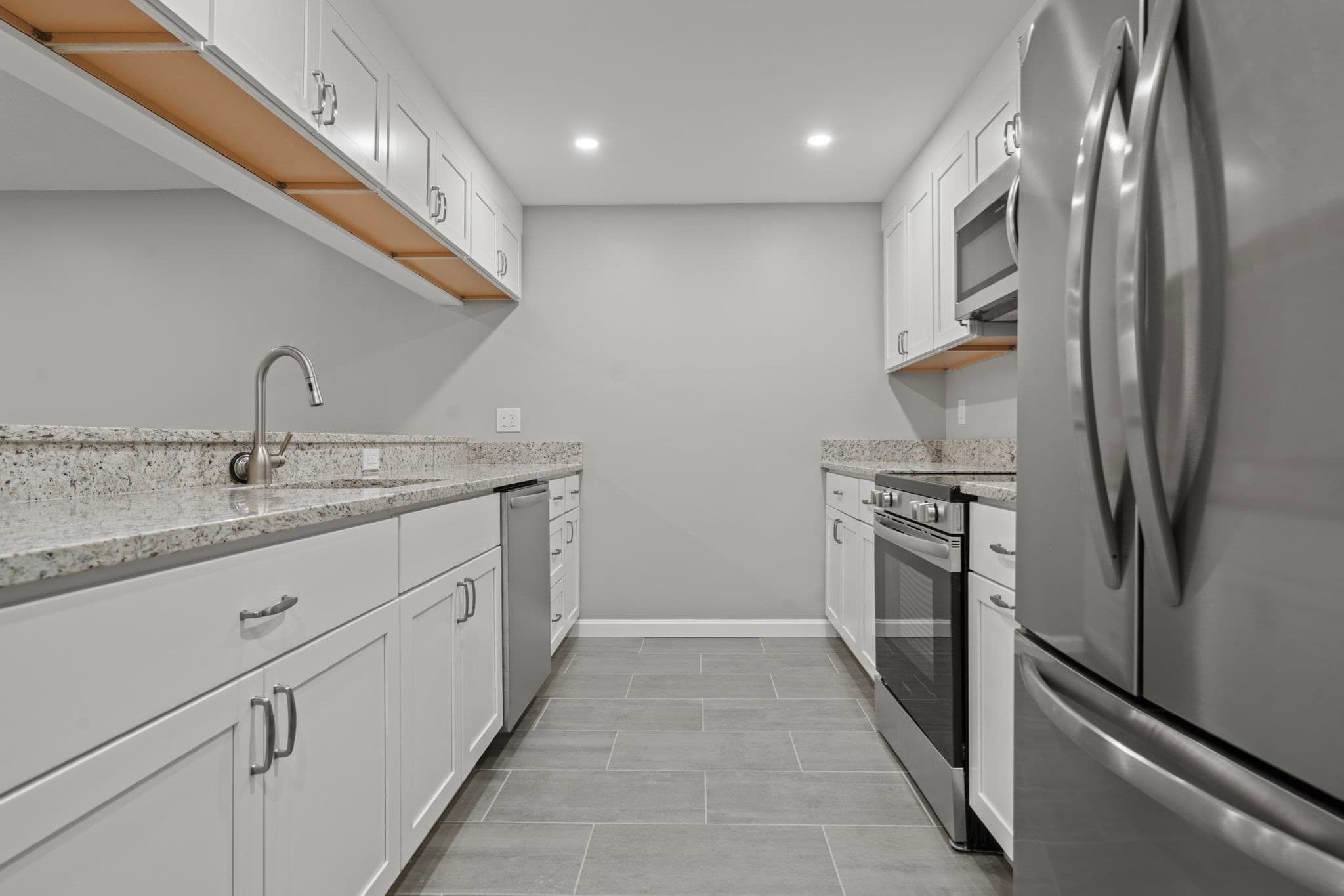 Condominium at 148 Main St # C439, North Andover MA 01845, North Andover, photo 9 of 41
