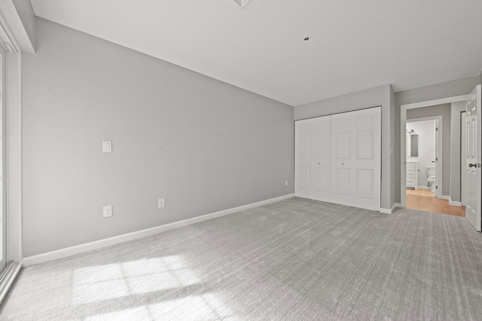 Condominium at 148 Main St # C439, North Andover MA 01845, North Andover, photo 18 of 41