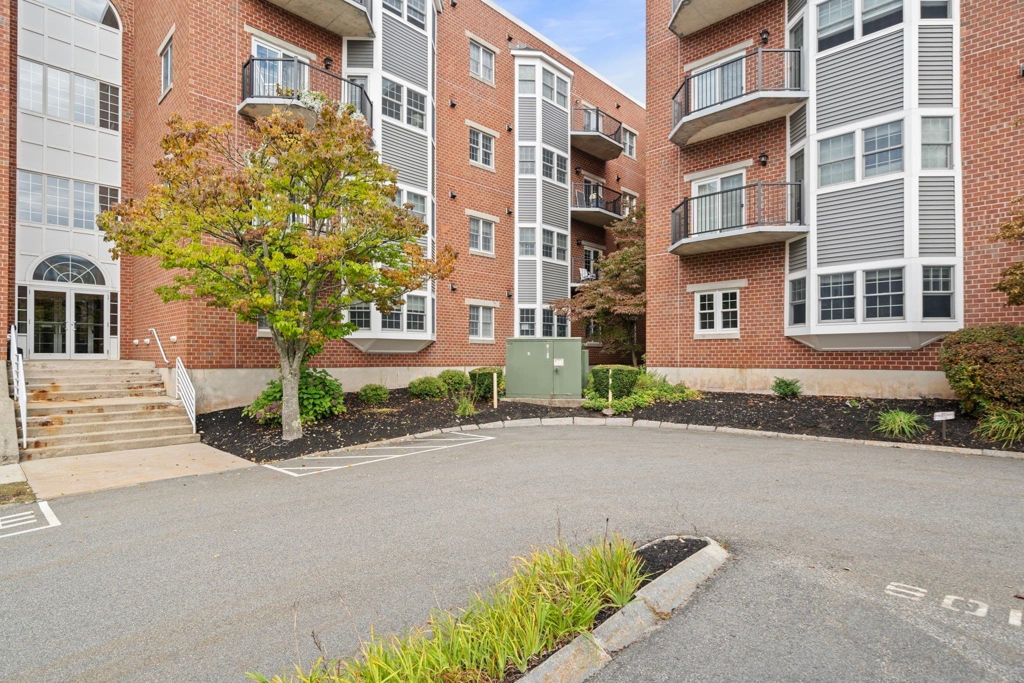 Condominium at 148 Main St # C439, North Andover MA 01845, North Andover, photo 35 of 41