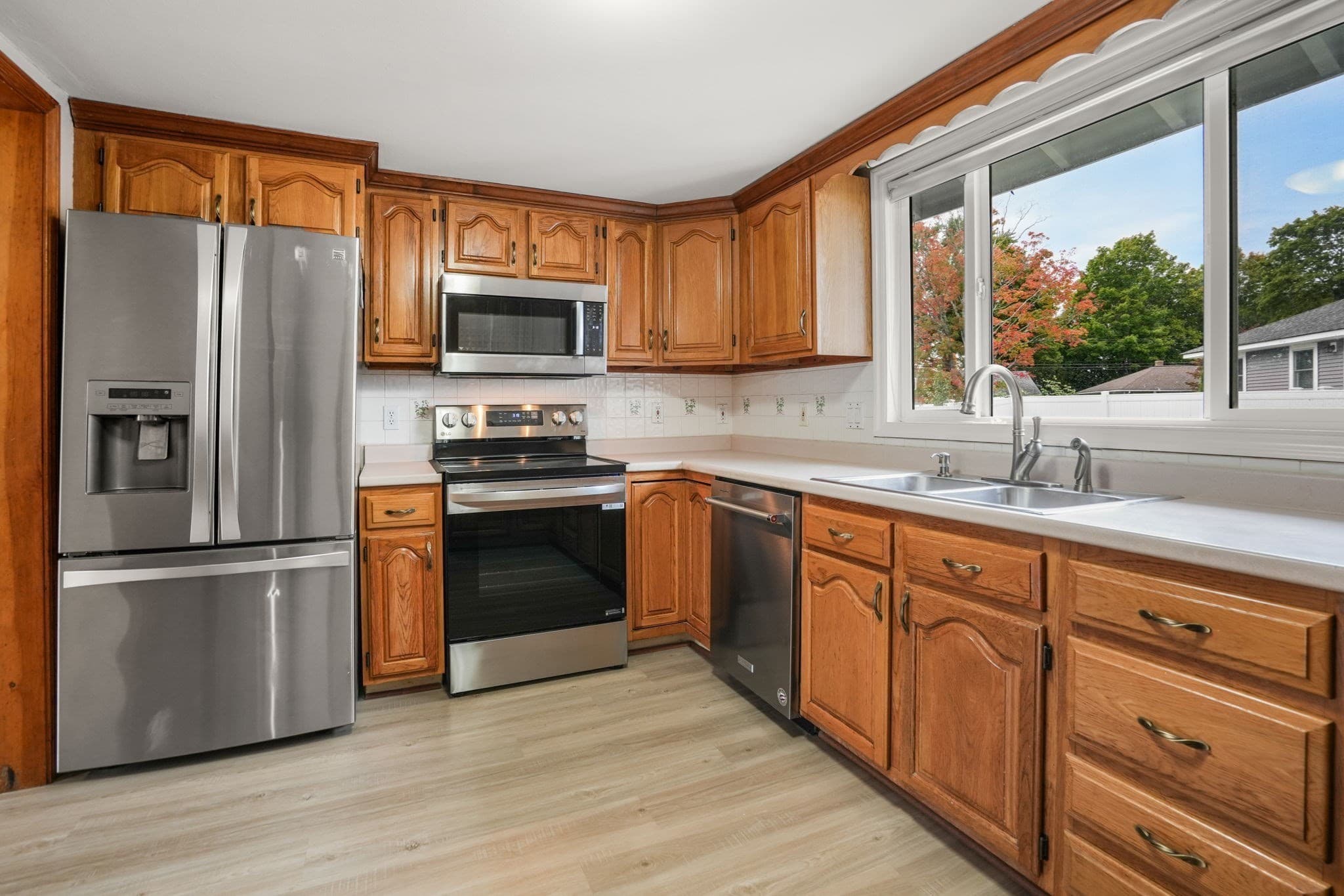 Single Family Residence at 15 Trudy Terrace, Canton MA 02021, Canton, photo 6 of 18