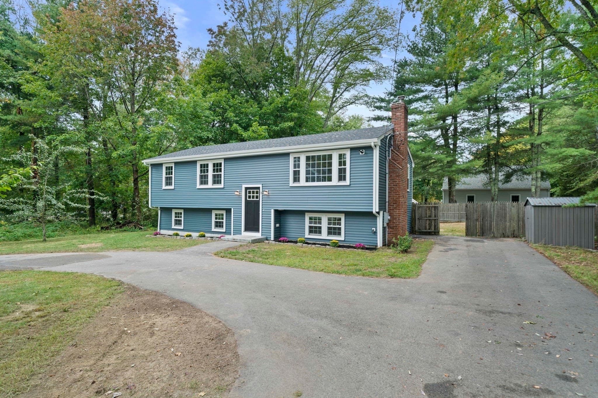 Single Family Residence at 3 Taylor Point Road, Pembroke MA 02359, Pembroke, photo 2 of 38