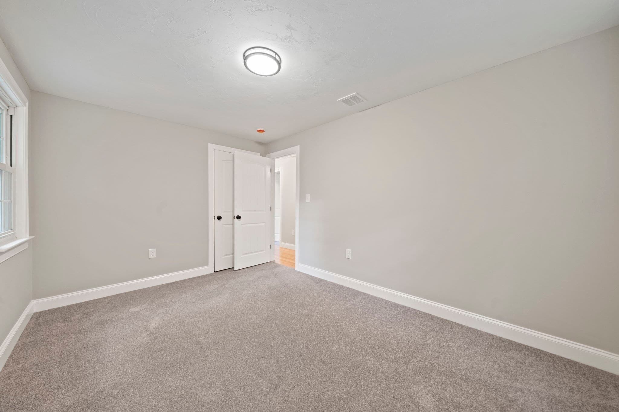 Single Family Residence at 3 Taylor Point Road, Pembroke MA 02359, Pembroke, photo 17 of 38