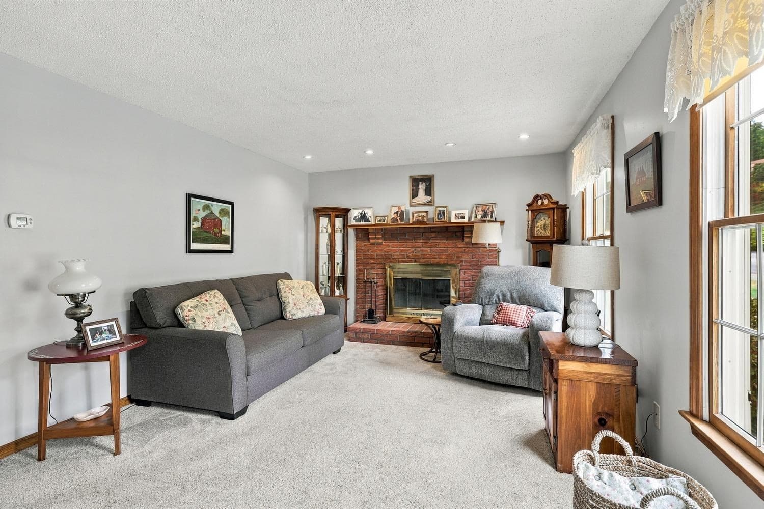 Single Family Residence at 29 Hill Terrace, Ludlow MA 01056, Ludlow, photo 12 of 33