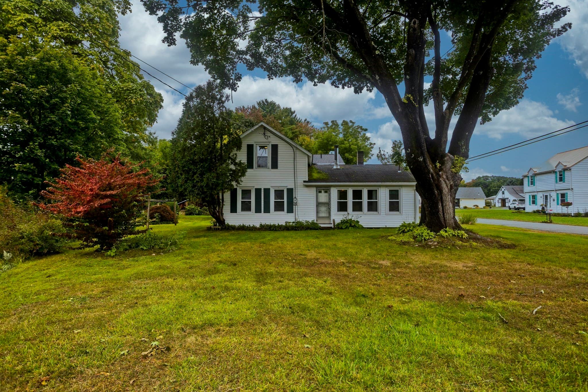 Single Family Residence at 94 Chestnut St, Hatfield MA 01038, Hatfield, photo 2 of 34
