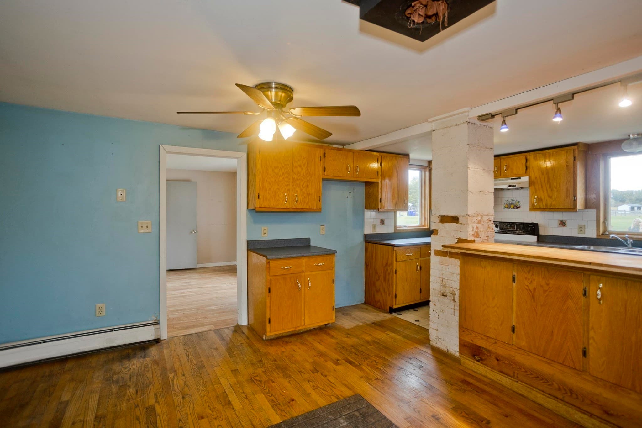 Single Family Residence at 94 Chestnut St, Hatfield MA 01038, Hatfield, photo 15 of 34