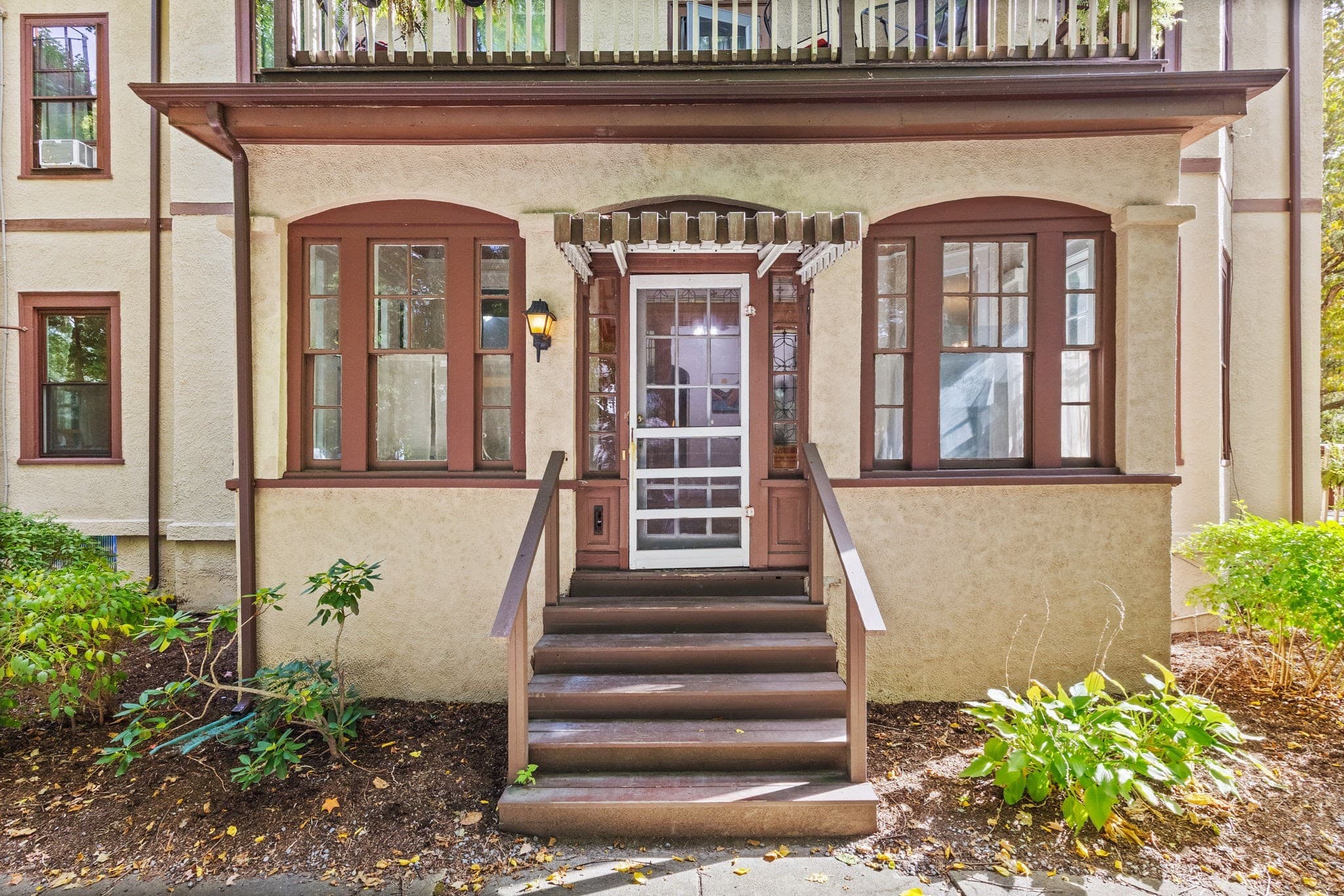 Condominium at 595 Watertown St # 1, Newton MA 02460, Newton, photo 3 of 19