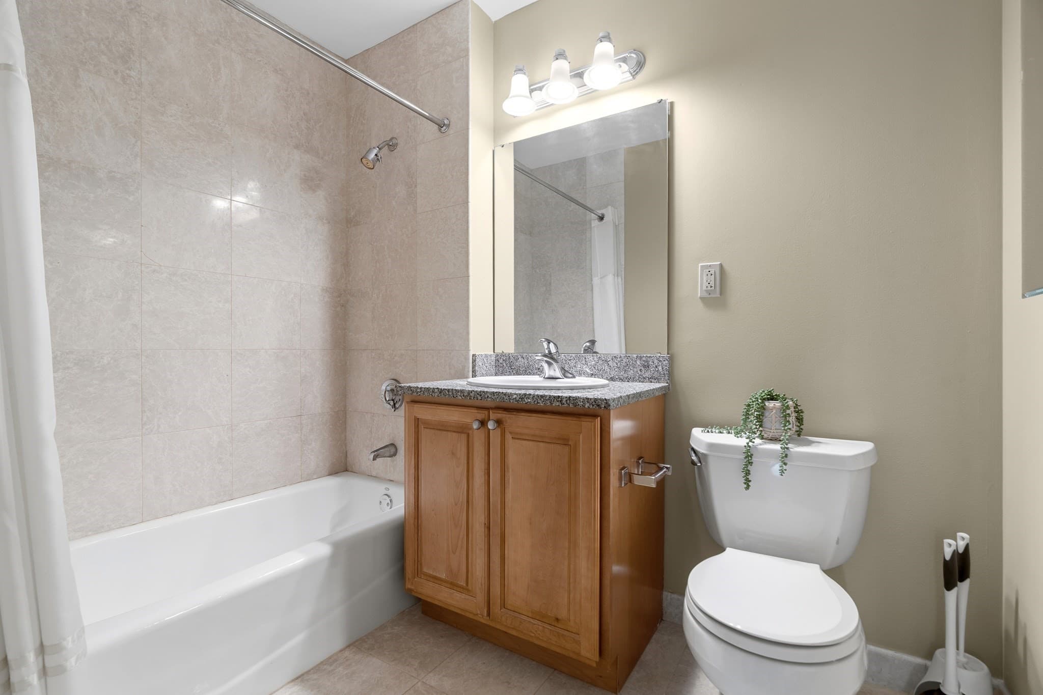 Condominium at 1723 Washington St # 410, Boston MA 02118, Boston, photo 12 of 22