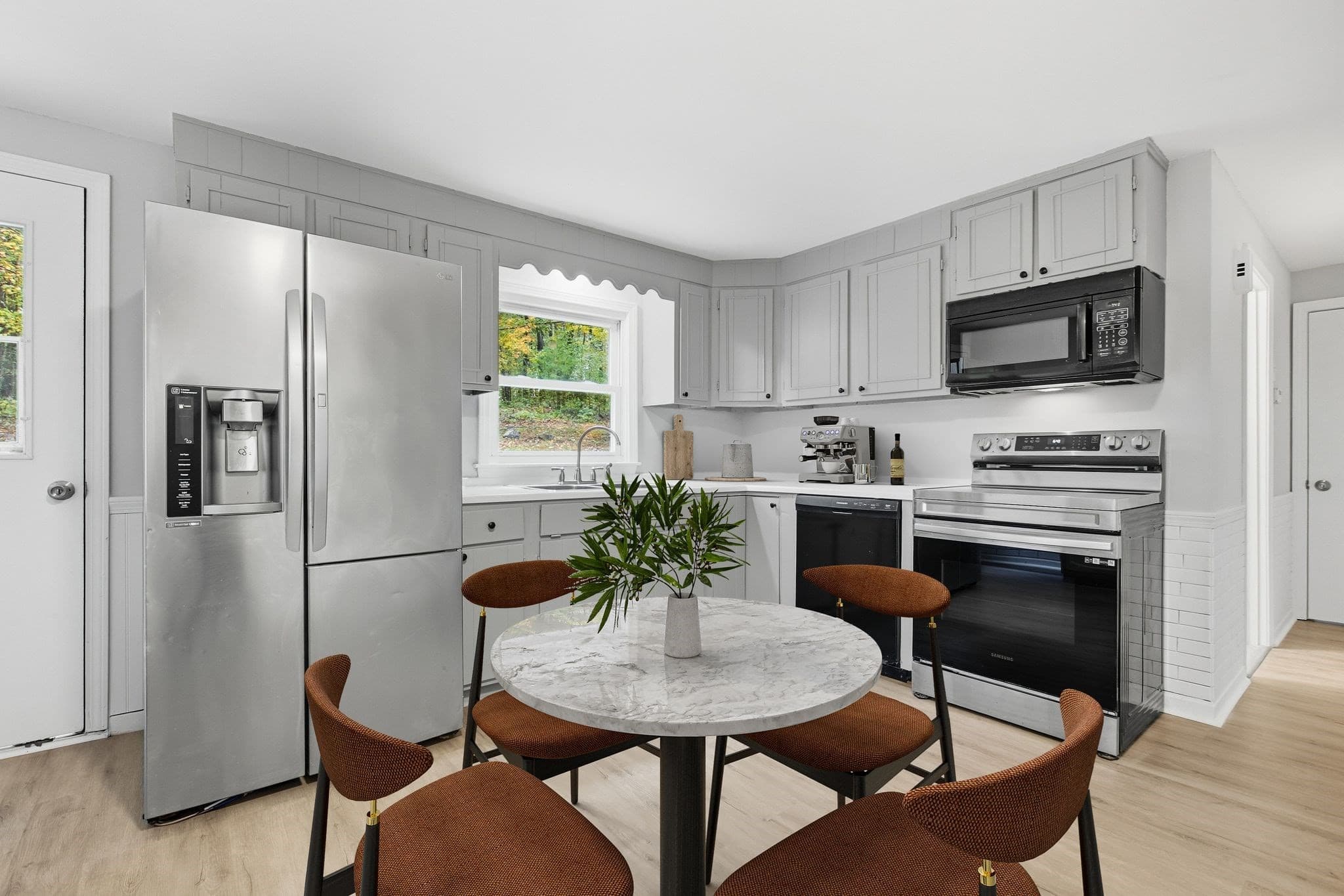 Single Family Residence at 293 Mill St, Gardner MA 01440, Gardner, photo 3 of 17