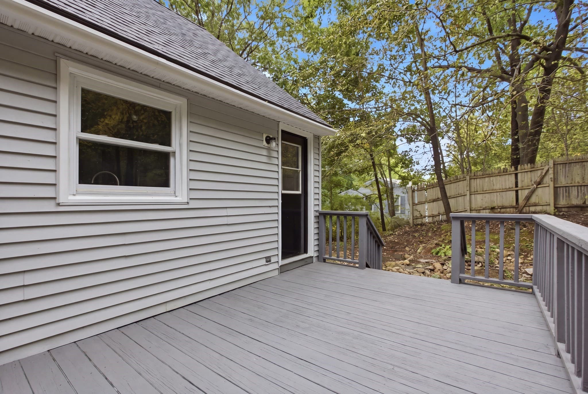 Single Family Residence at 293 Mill St, Gardner MA 01440, Gardner, photo 9 of 17