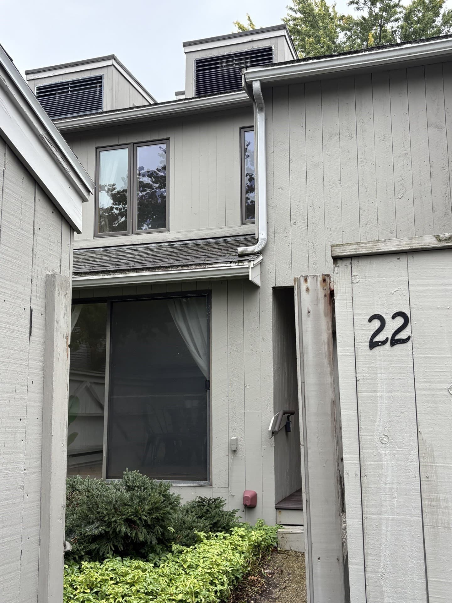 Condominium at 22 Mill Pond # 22, North Andover MA 01845, North Andover, photo 2 of 36
