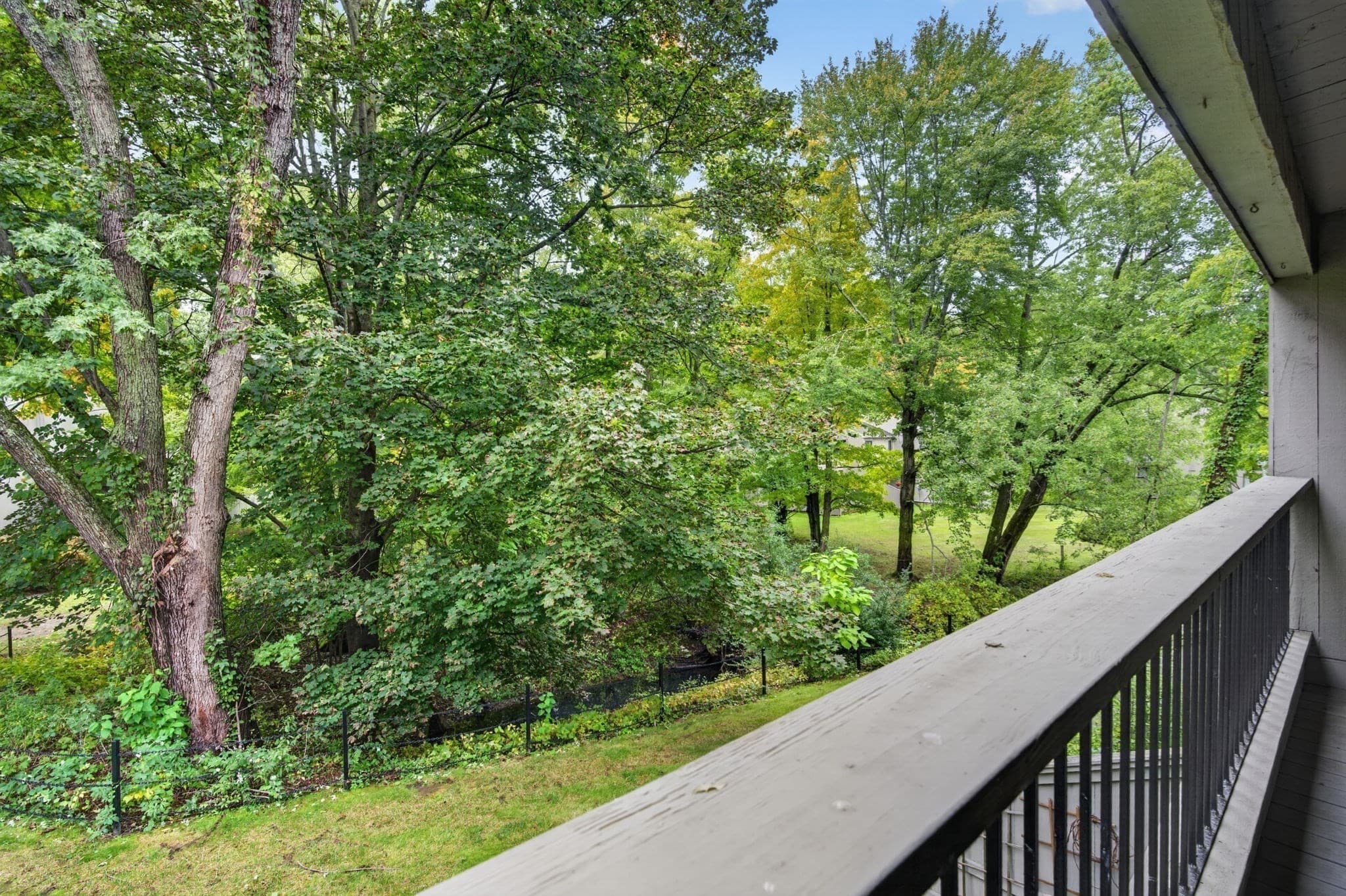 Condominium at 22 Mill Pond # 22, North Andover MA 01845, North Andover, photo 17 of 36