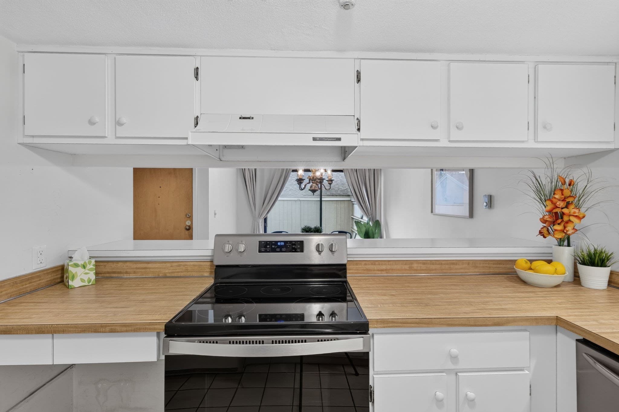 Condominium at 22 Mill Pond # 22, North Andover MA 01845, North Andover, photo 5 of 36