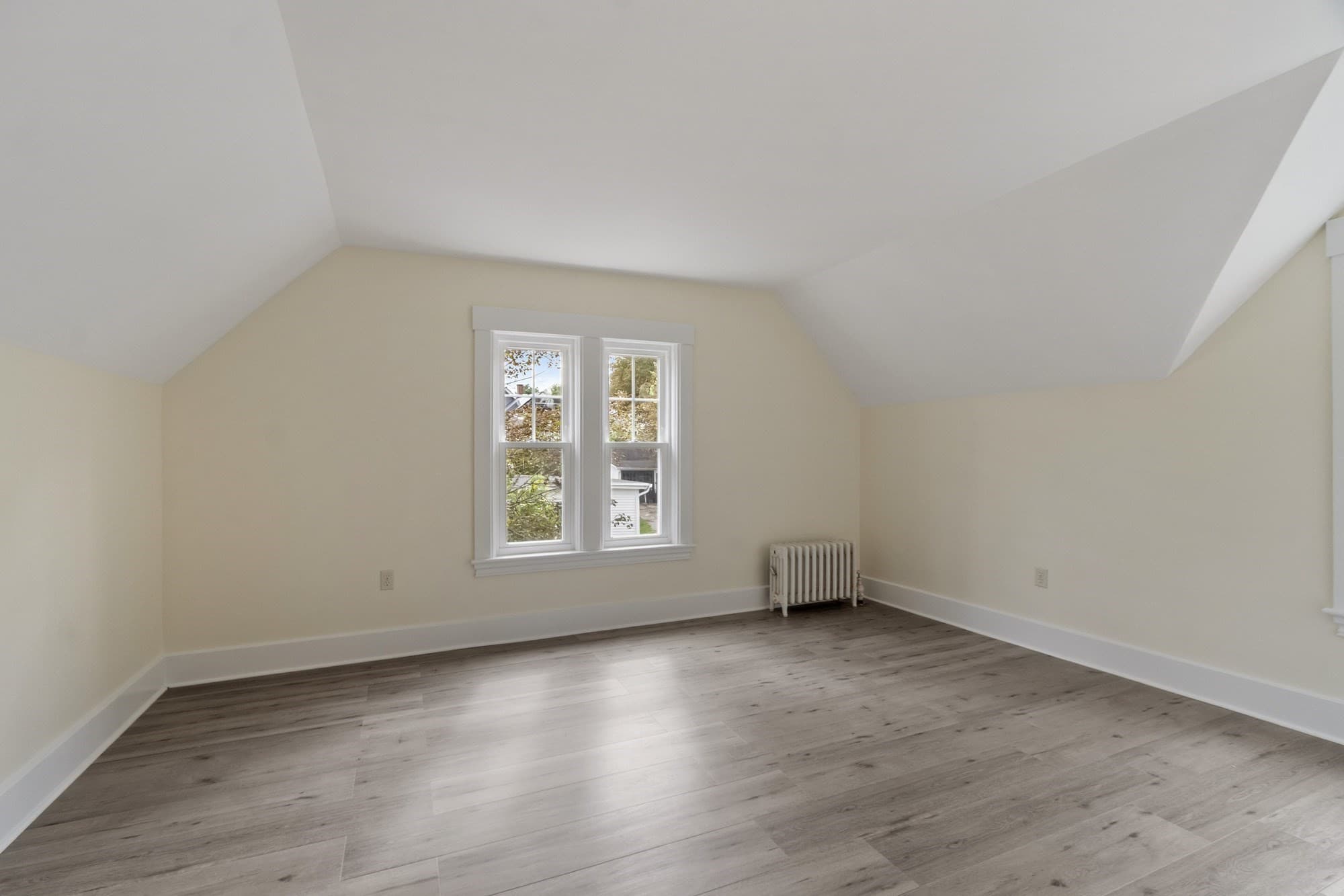 Single Family Residence at 103 Walton St, Fitchburg MA 01420, Fitchburg, photo 23 of 39