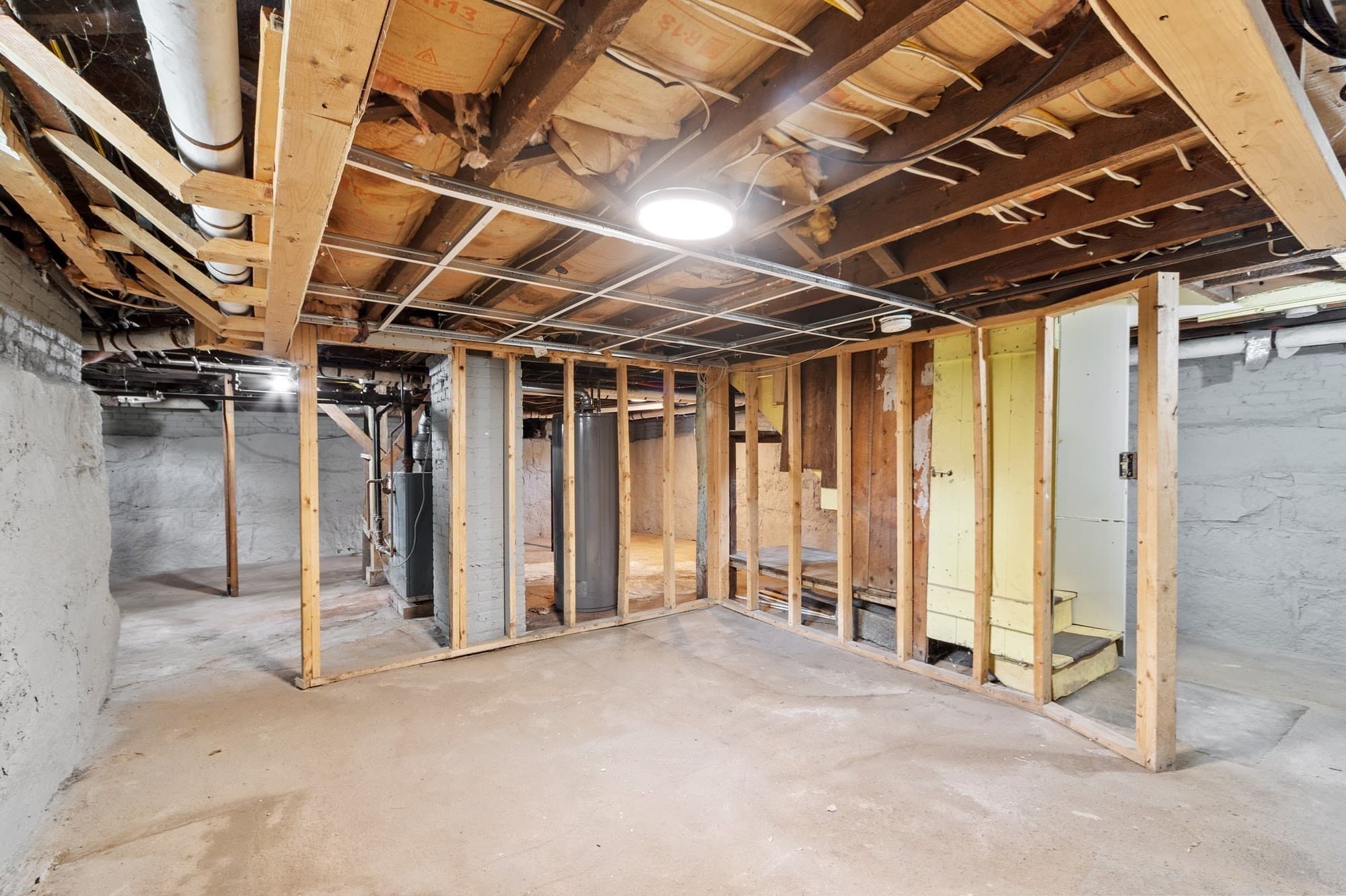 Single Family Residence at 103 Walton St, Fitchburg MA 01420, Fitchburg, photo 28 of 39