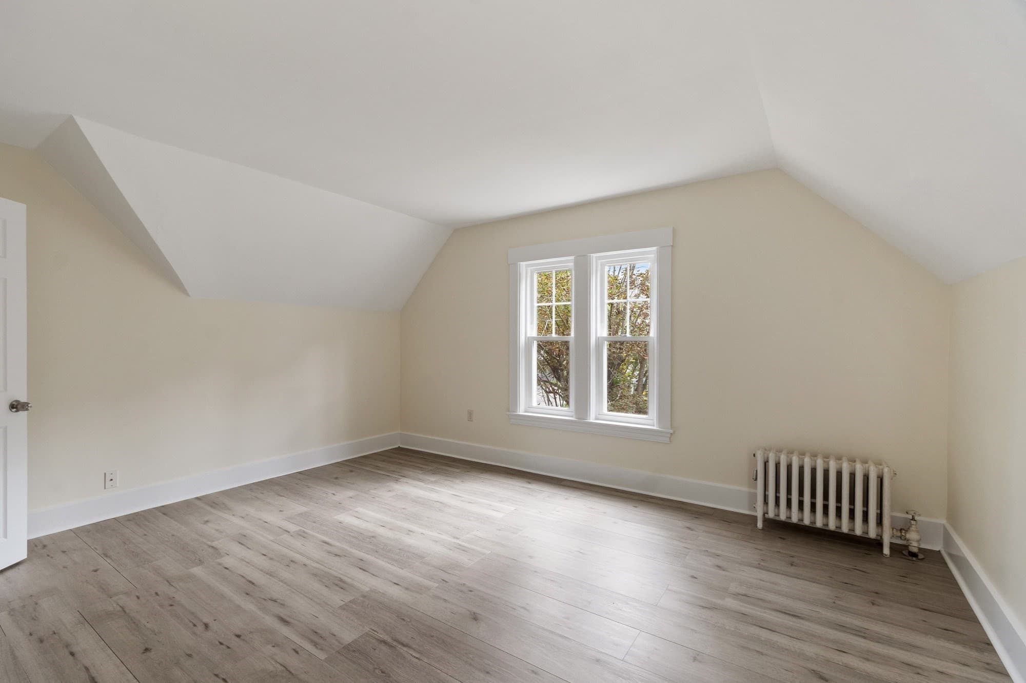 Single Family Residence at 103 Walton St, Fitchburg MA 01420, Fitchburg, photo 24 of 39