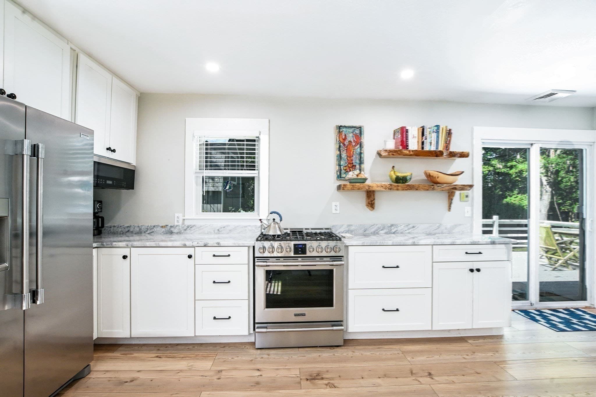 Single Family Residence at 14 Amvets Ave, Falmouth MA 02540, Falmouth, photo 9 of 30