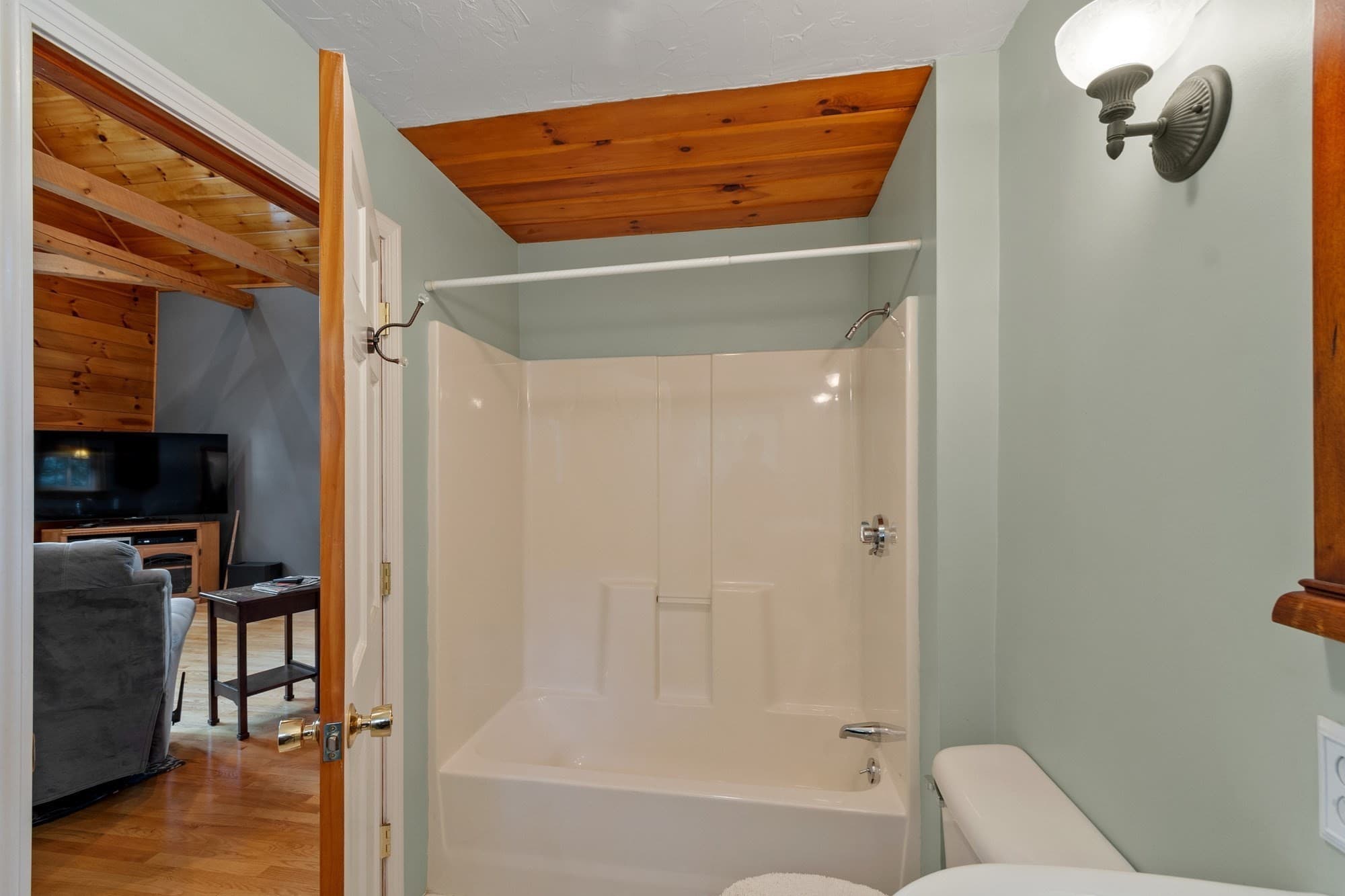 Single Family Residence at 525 North St, Fitchburg MA 01420, Fitchburg, photo 23 of 42