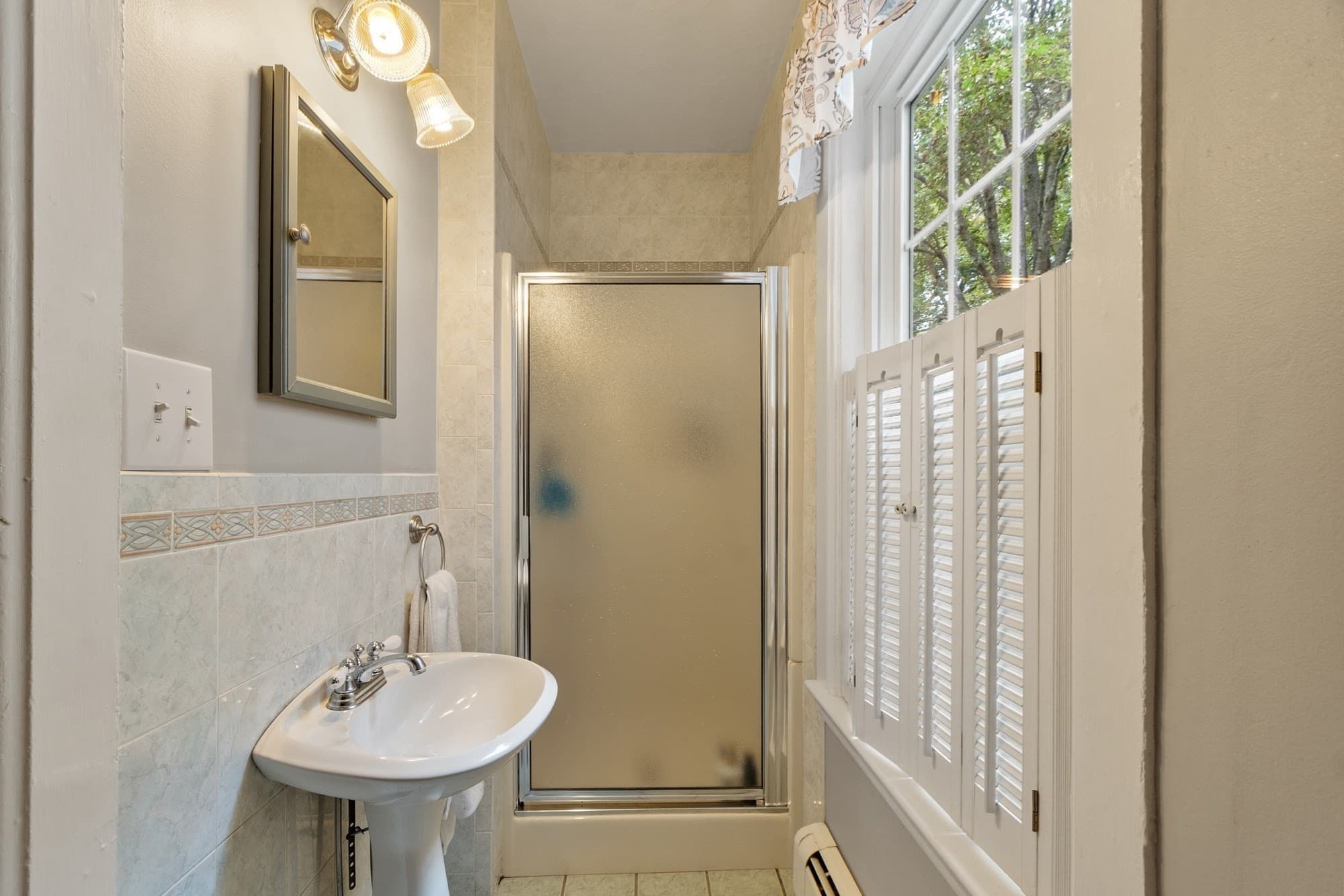 Single Family Residence at 525 North St, Fitchburg MA 01420, Fitchburg, photo 33 of 42