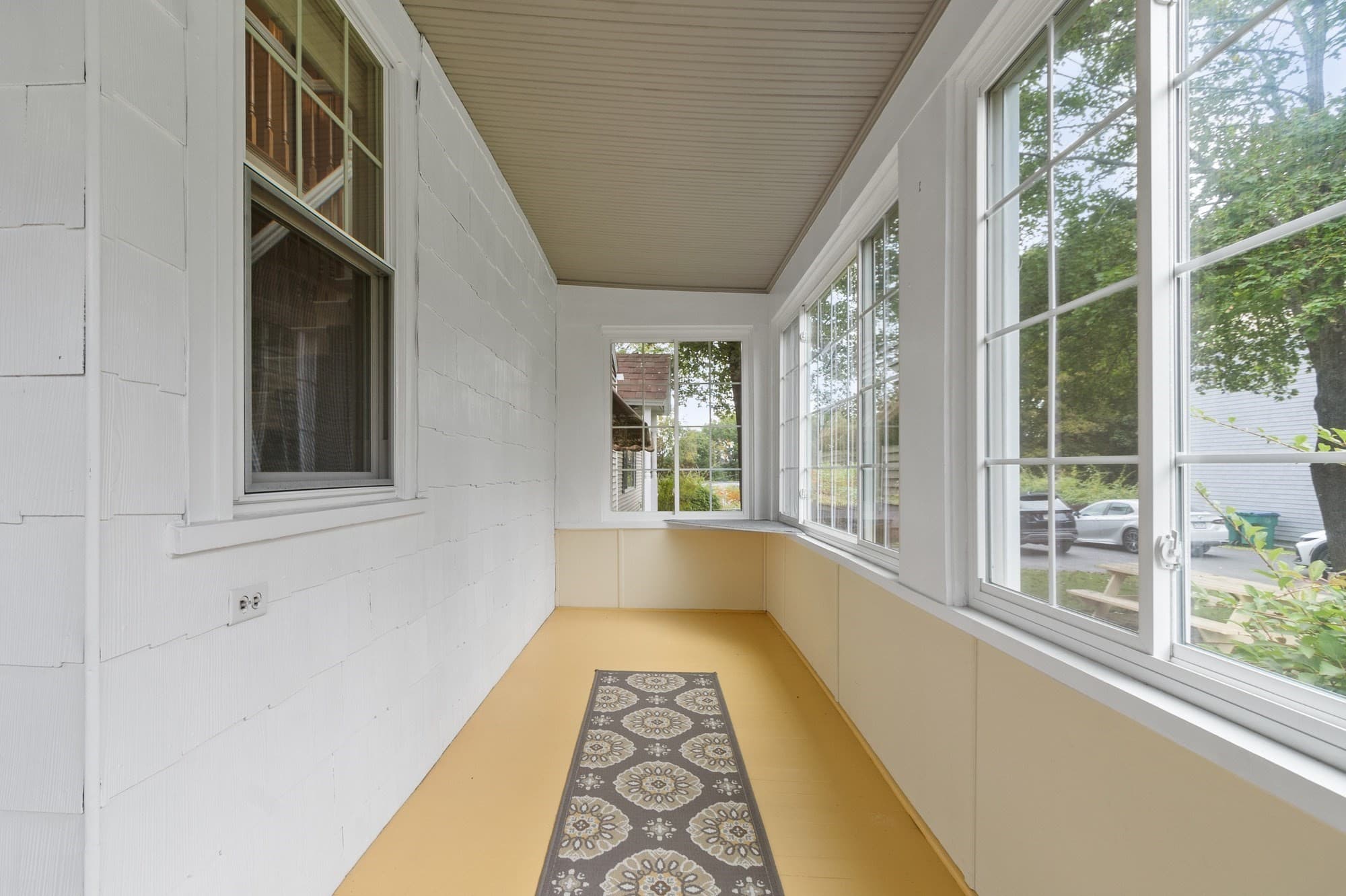 Single Family Residence at 525 North St, Fitchburg MA 01420, Fitchburg, photo 4 of 42