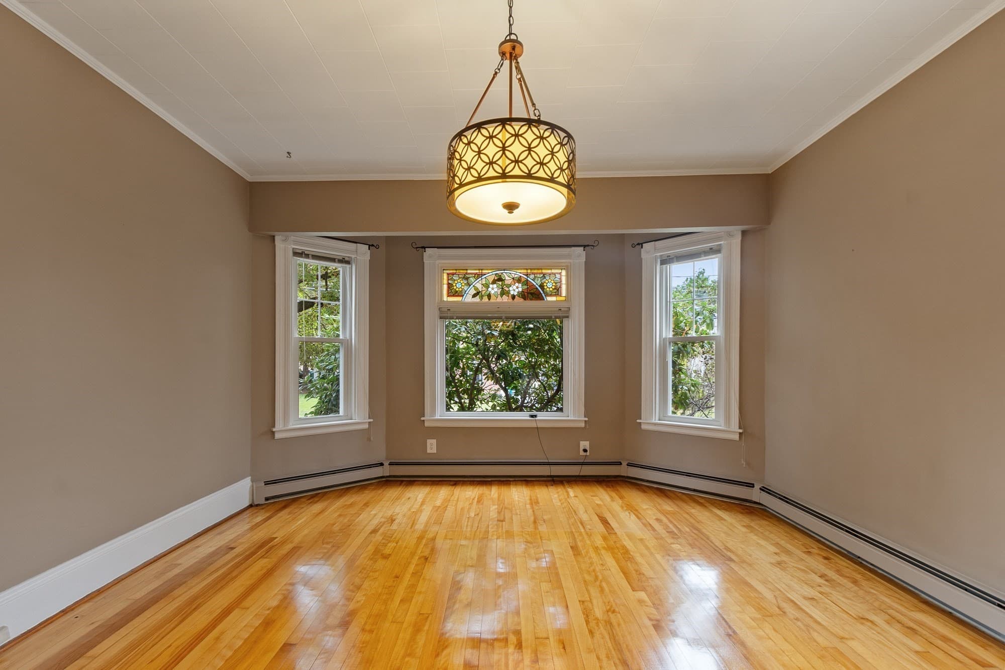 Single Family Residence at 525 North St, Fitchburg MA 01420, Fitchburg, photo 8 of 42
