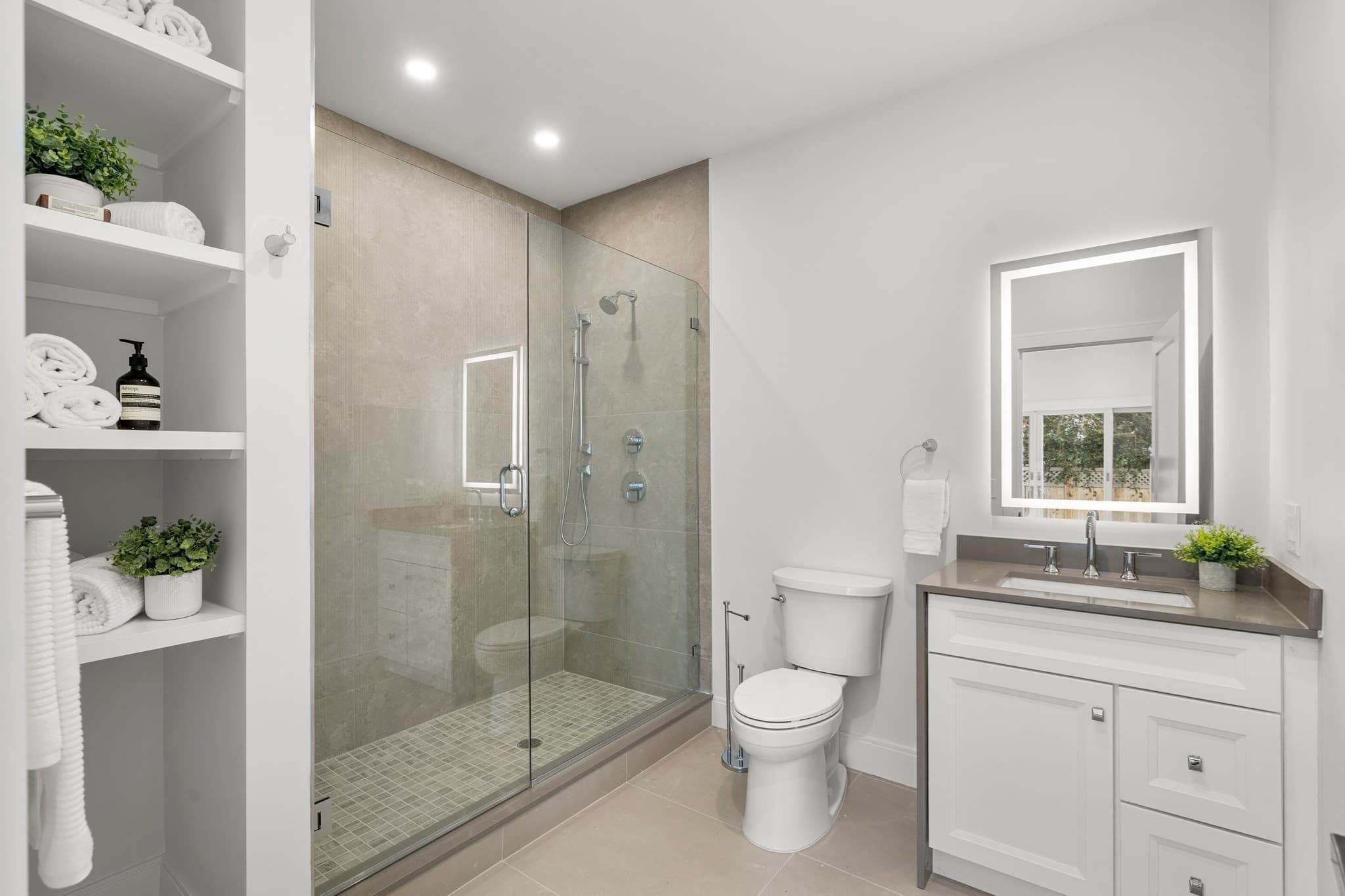 Condominium at 24 Grapevine # A, Gloucester MA 01930, Gloucester, photo 23 of 42