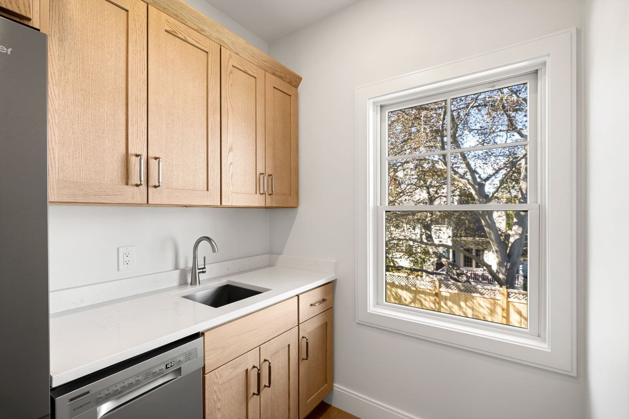 Condominium at 24 Grapevine # A, Gloucester MA 01930, Gloucester, photo 38 of 42