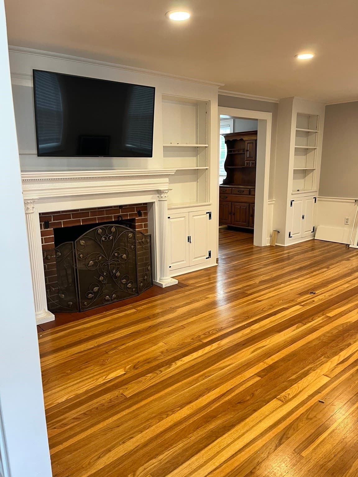 Single Family Residence at 412 Arnold St, New Bedford MA 02740, New Bedford, photo 5 of 42