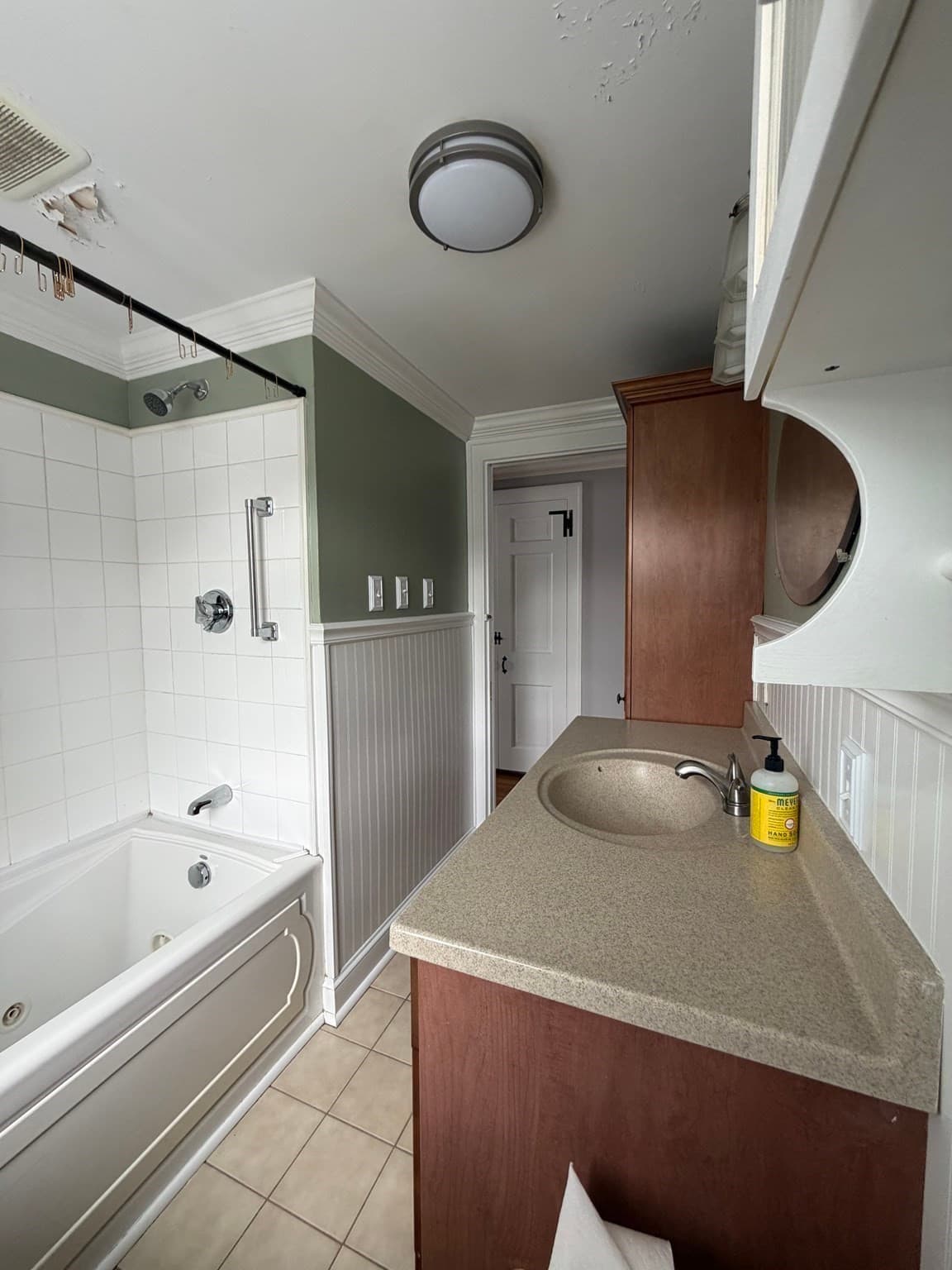 Single Family Residence at 412 Arnold St, New Bedford MA 02740, New Bedford, photo 33 of 42