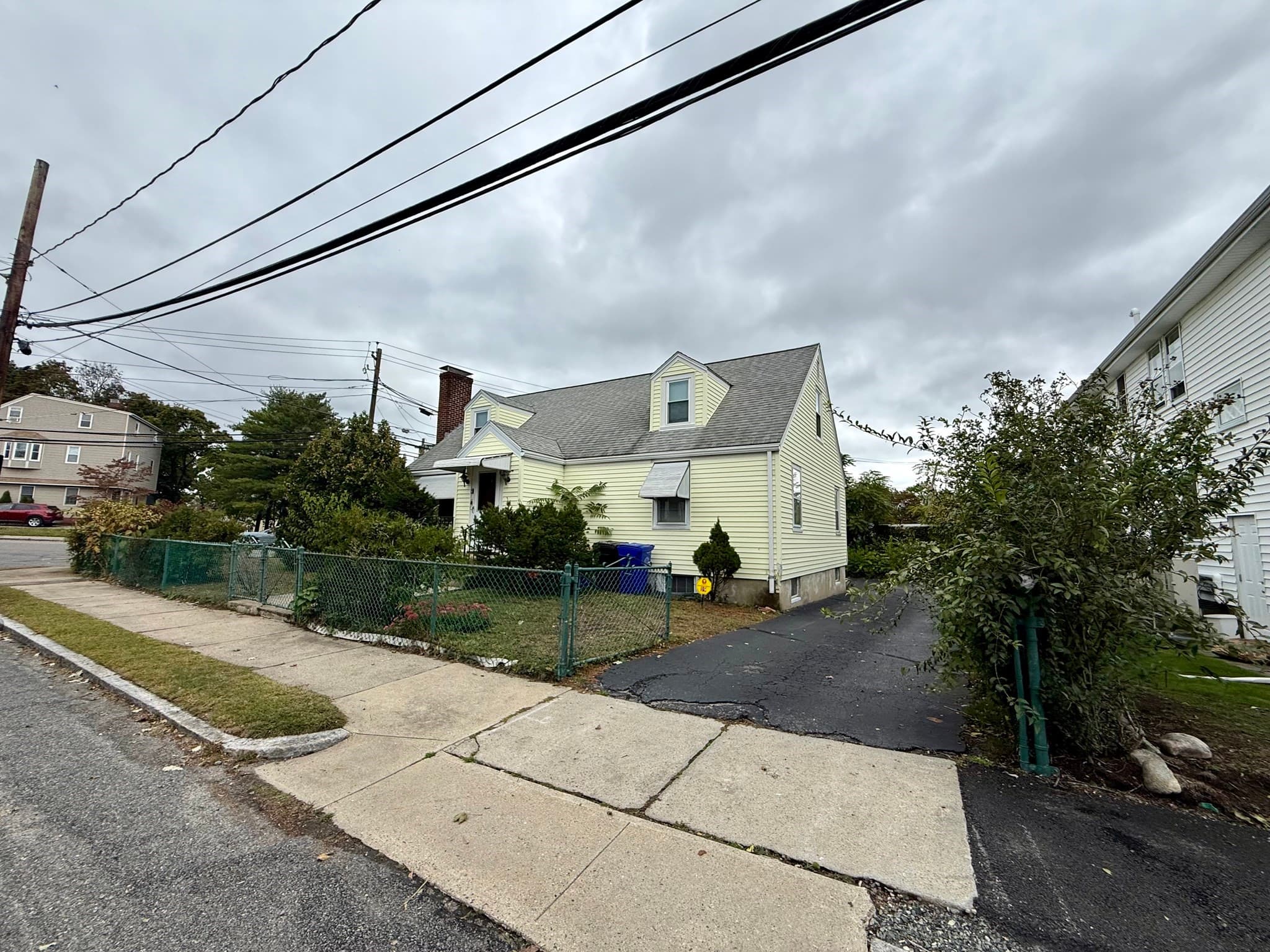 19 Brookdale Rd, Arlington MA 02474