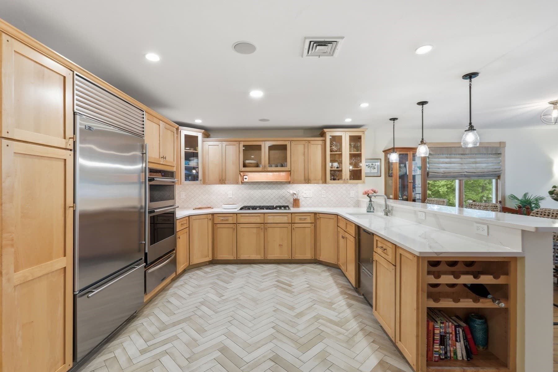 Single Family Residence at 89 Dunstable, Westford MA 01886, Westford, photo 6 of 39