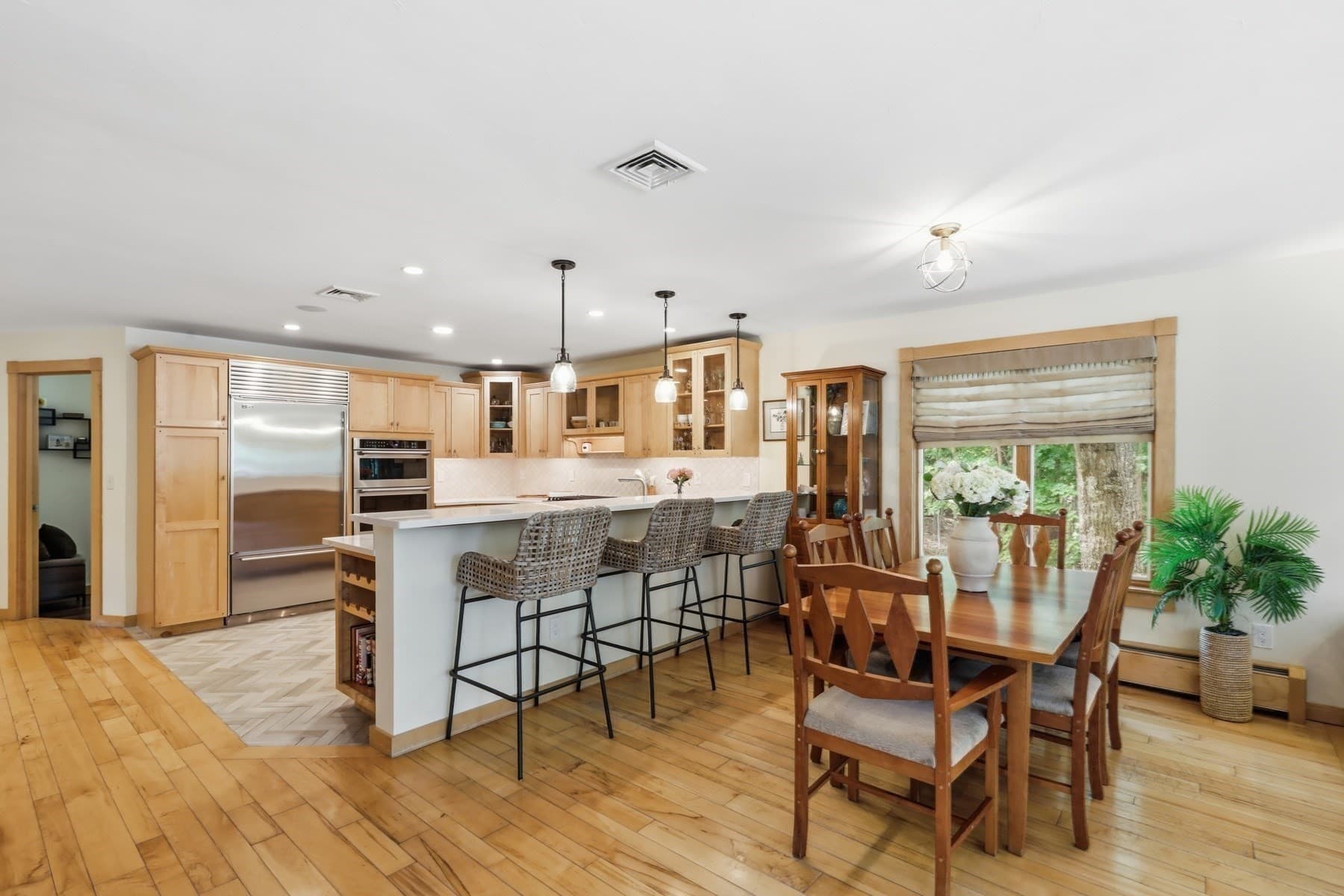 Single Family Residence at 89 Dunstable, Westford MA 01886, Westford, photo 8 of 39