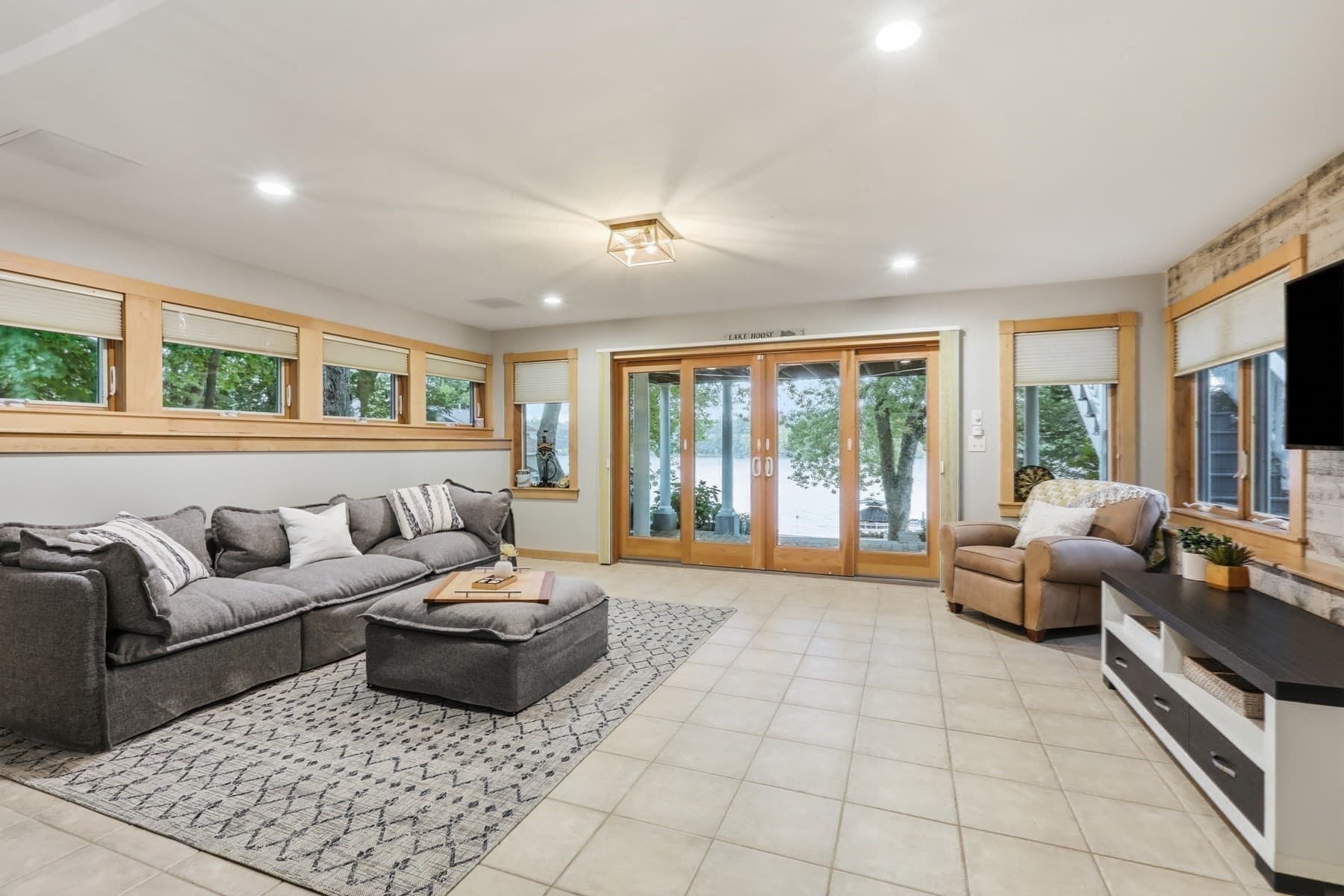 Single Family Residence at 89 Dunstable, Westford MA 01886, Westford, photo 21 of 39