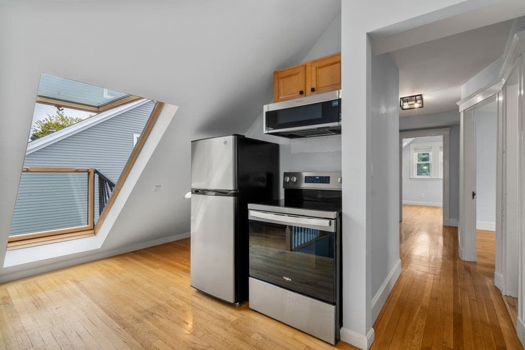 Condominium at 40 Murray Hill Rd. # 3, Boston MA 02131, Boston, photo 3 of 12