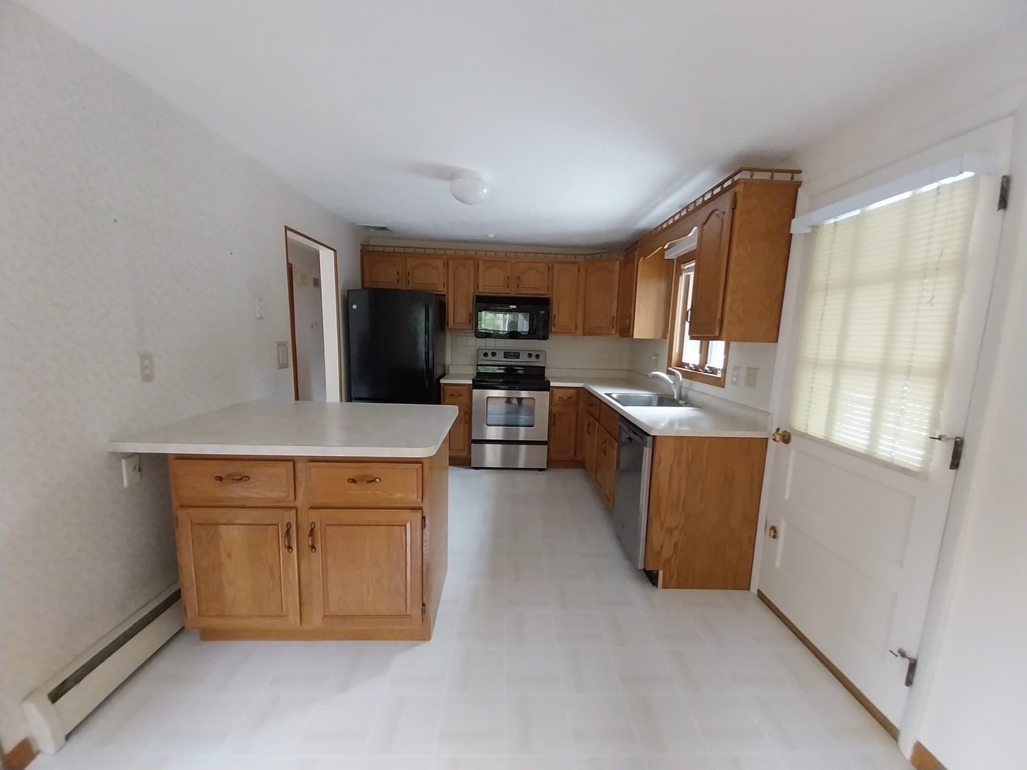 Single Family Residence at 720 North Street, Bridgewater MA 02324, Bridgewater, photo 14 of 41