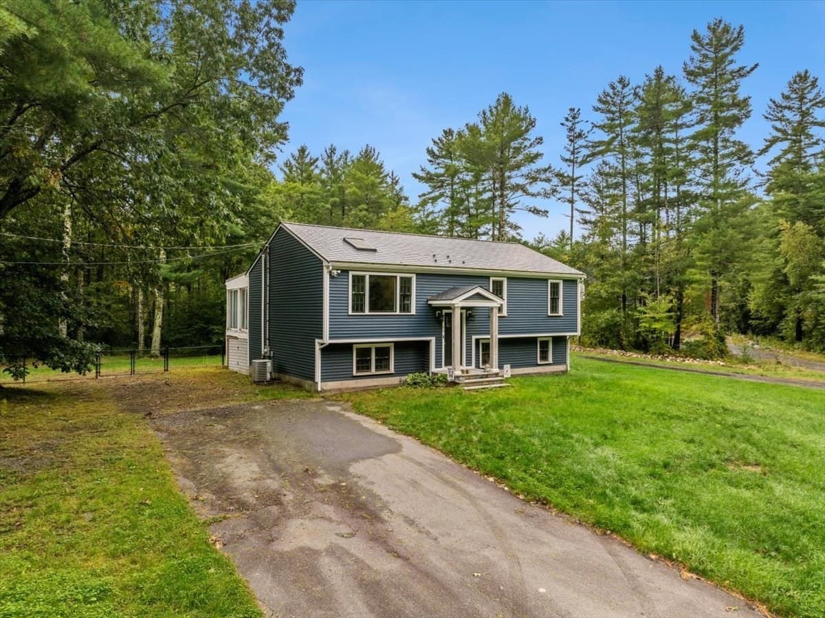 Single Family Residence at 49 Benson St, Middleboro MA 02346, Middleboro, photo 2 of 26
