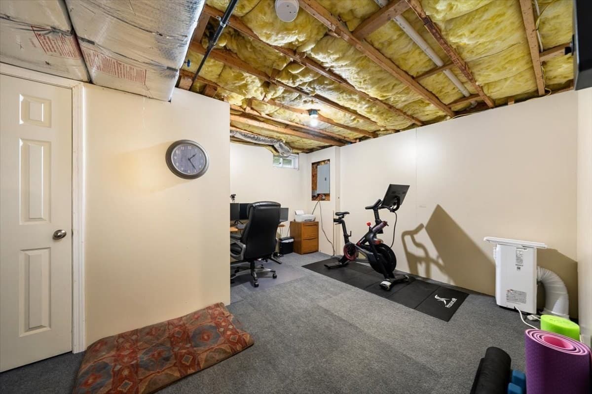 Condominium at 3 Snow Bell # 3, Worcester MA 01606, Worcester, photo 18 of 22