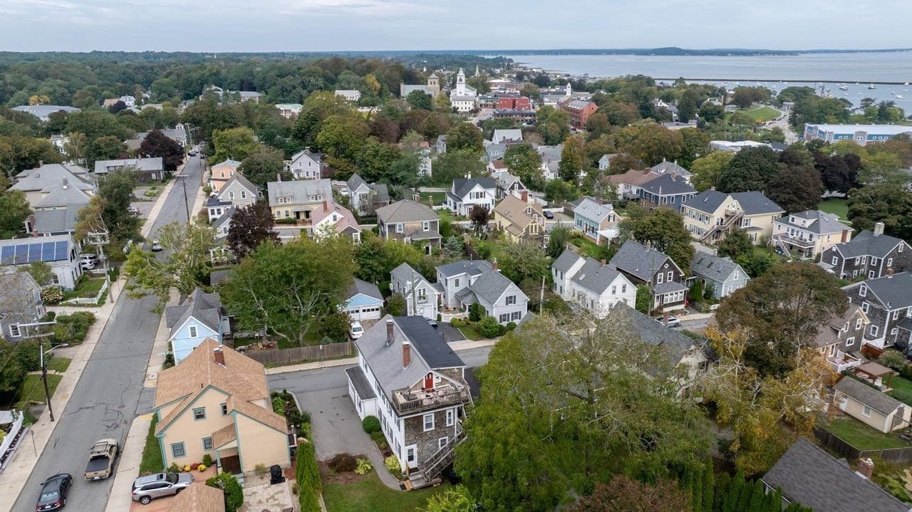 Condominium at 14 Washington St # 3, Plymouth MA 02360, Plymouth, photo 18 of 26