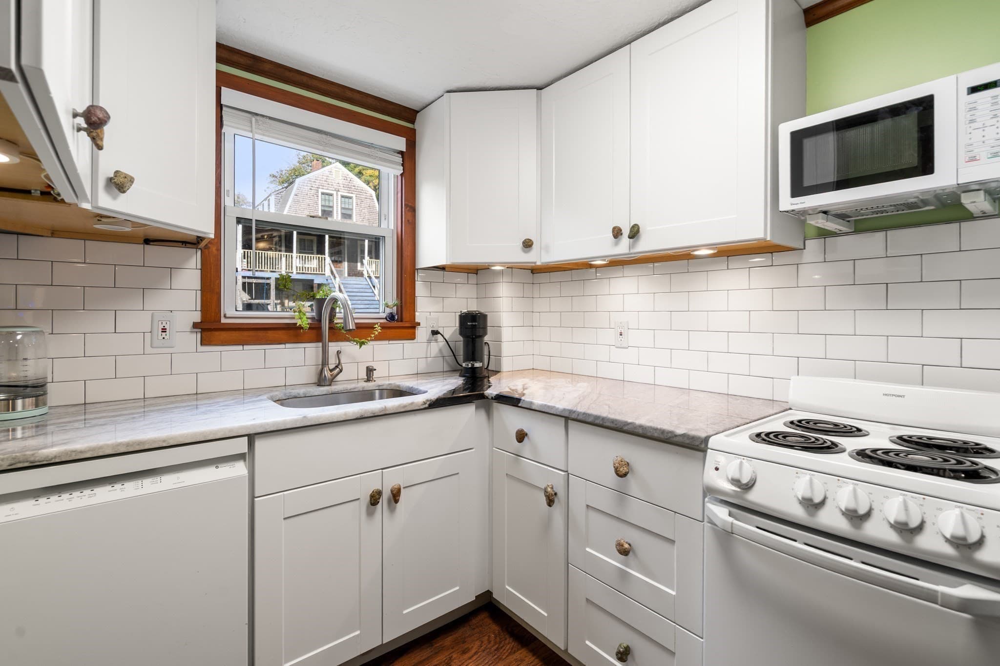 Single Family Residence at 24 Avenue C, Plymouth MA 02360, Plymouth, photo 3 of 21