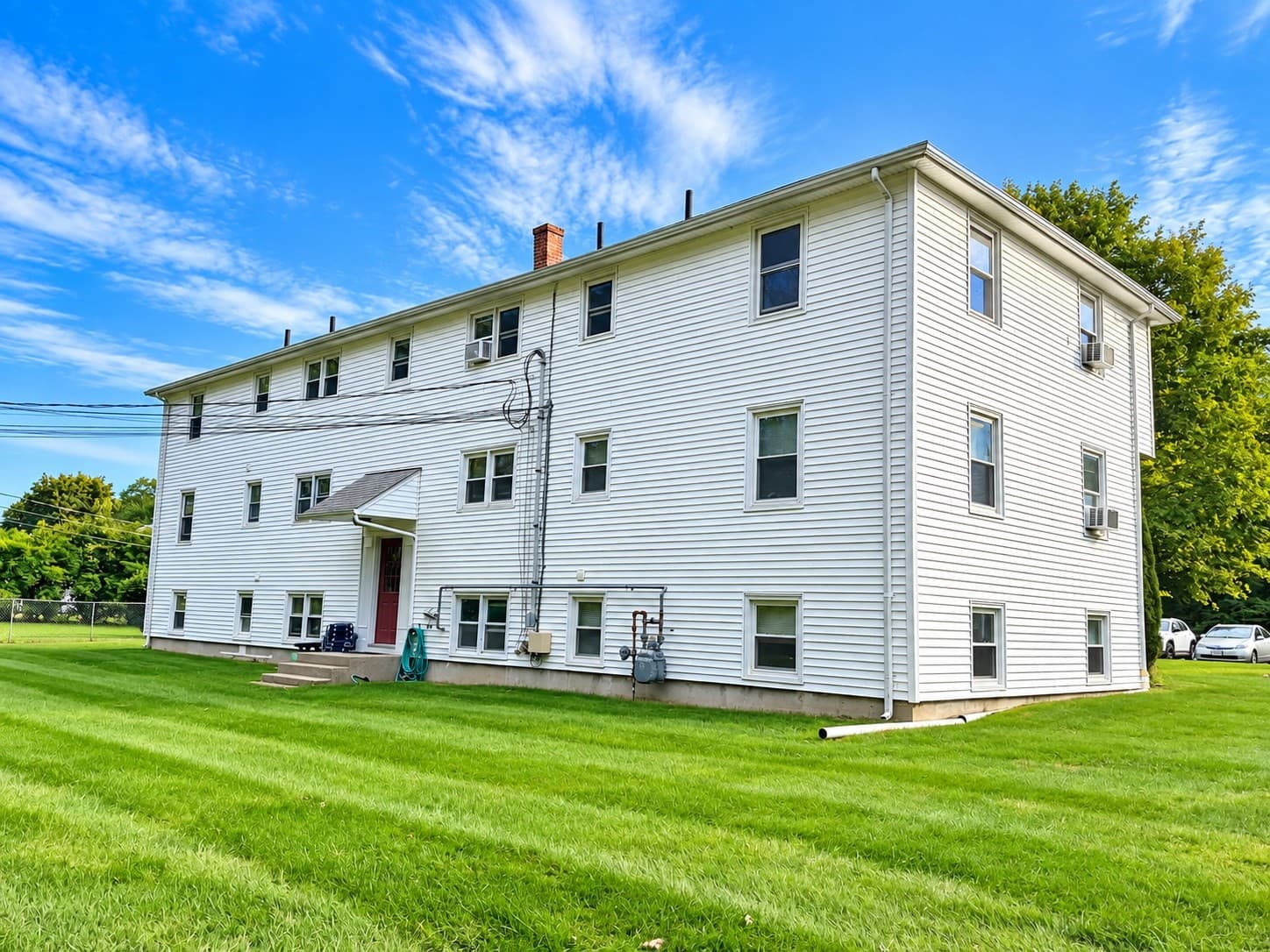 Condominium at 91 Elm St # 1, Uxbridge MA 01569, Uxbridge, photo 4 of 13