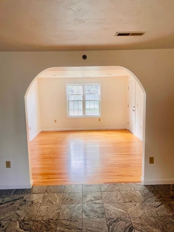 Condominium at 1 Hatfield St # 5, Worcester MA 01604, Worcester, photo 6 of 17