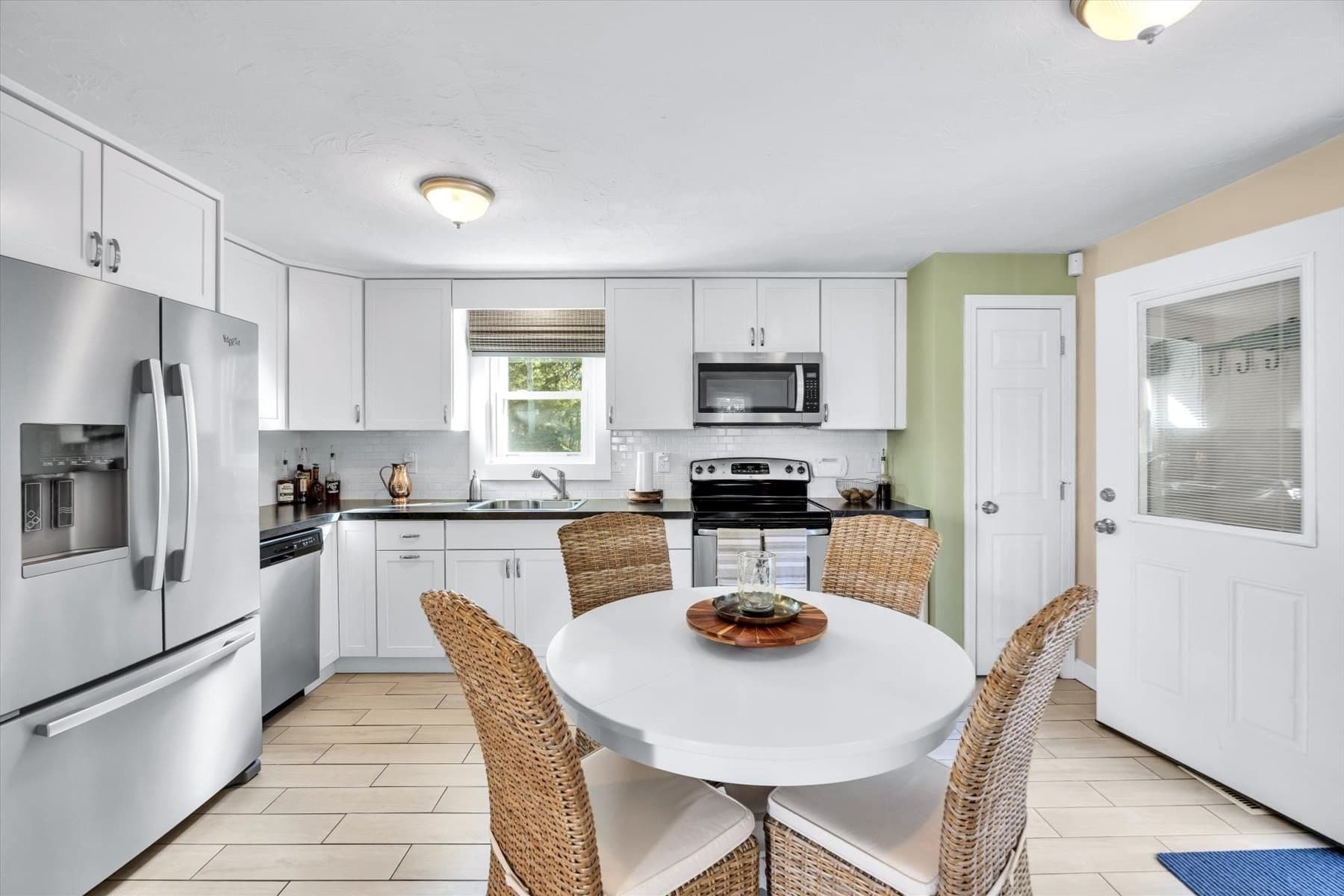 Single Family Residence at 87 Seabrook Dr, Falmouth MA 02536, photo 2 of 35