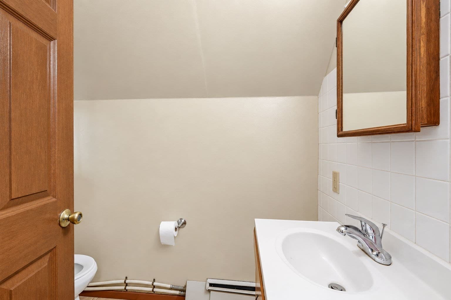 3 Family - 3 Units Up/Down at 46 Manchester, Lawrence MA 01841, Lawrence, photo 39 of 42