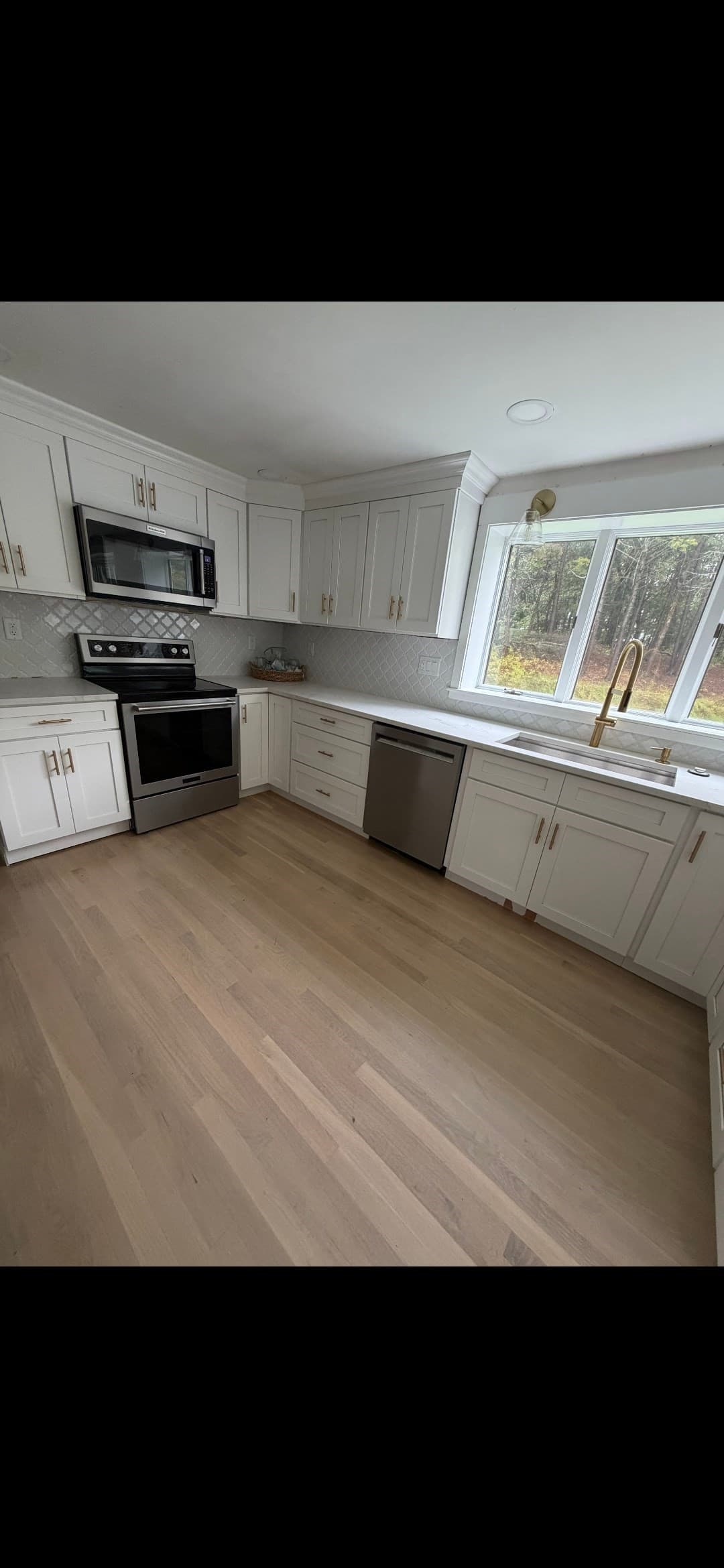 Single Family Residence at 130 Lisa  La., North Andover MA 01845, North Andover, photo 3 of 14