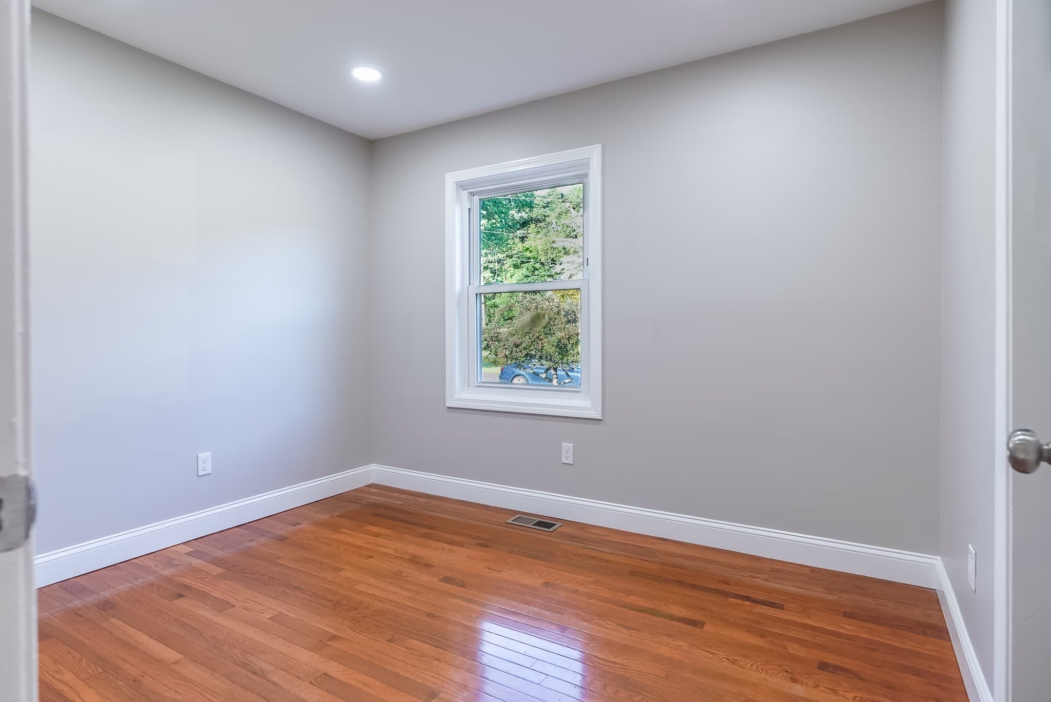 Single Family Residence at 39 Ruby Ct, Dartmouth MA 02747, Dartmouth, photo 12 of 36