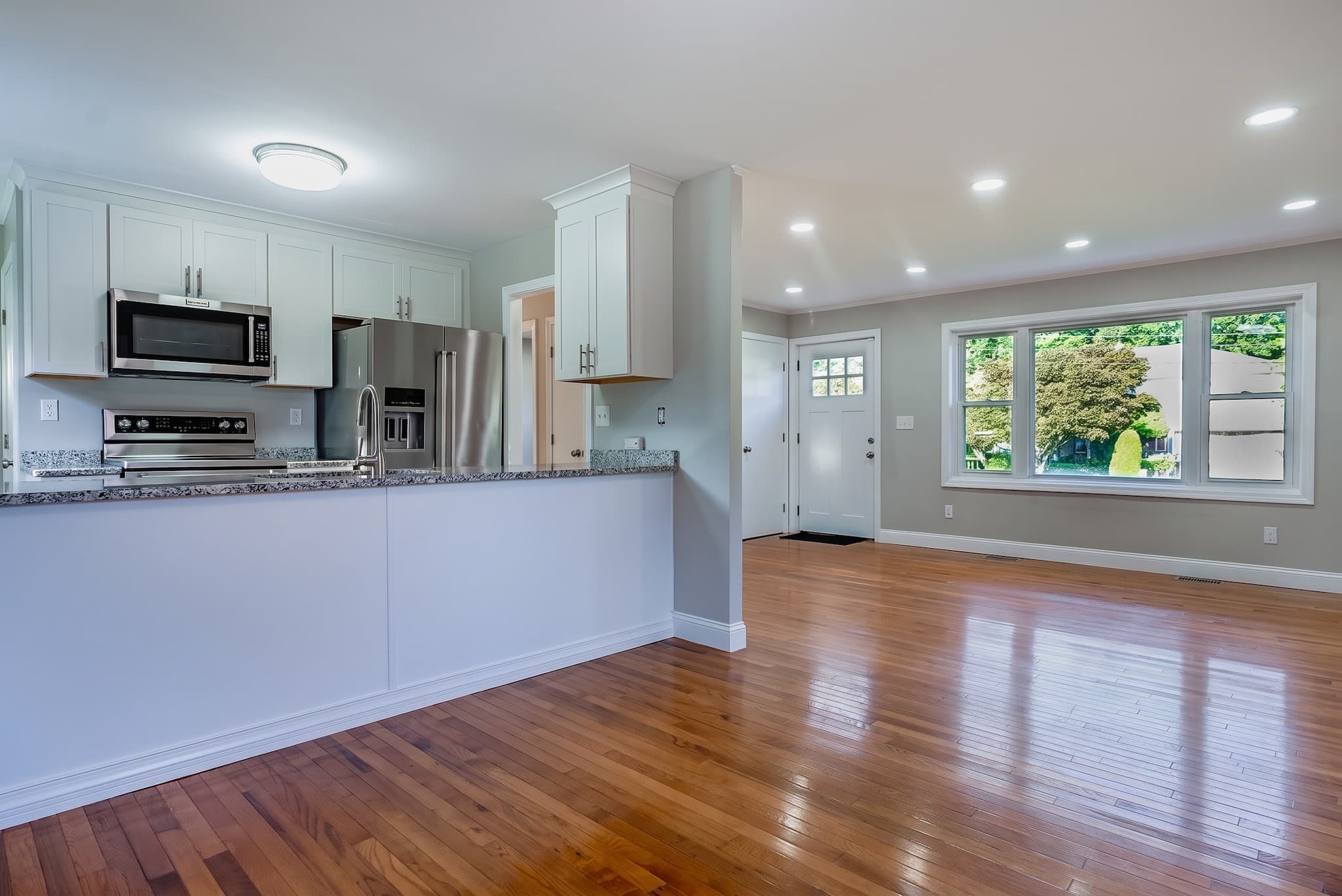 Single Family Residence at 39 Ruby Ct, Dartmouth MA 02747, Dartmouth, photo 7 of 36