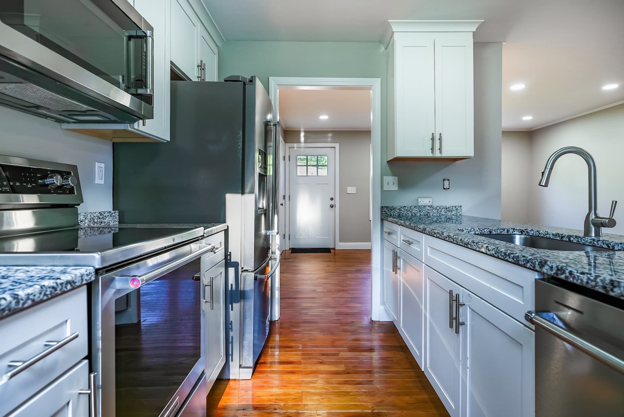 Single Family Residence at 39 Ruby Ct, Dartmouth MA 02747, Dartmouth, photo 11 of 36