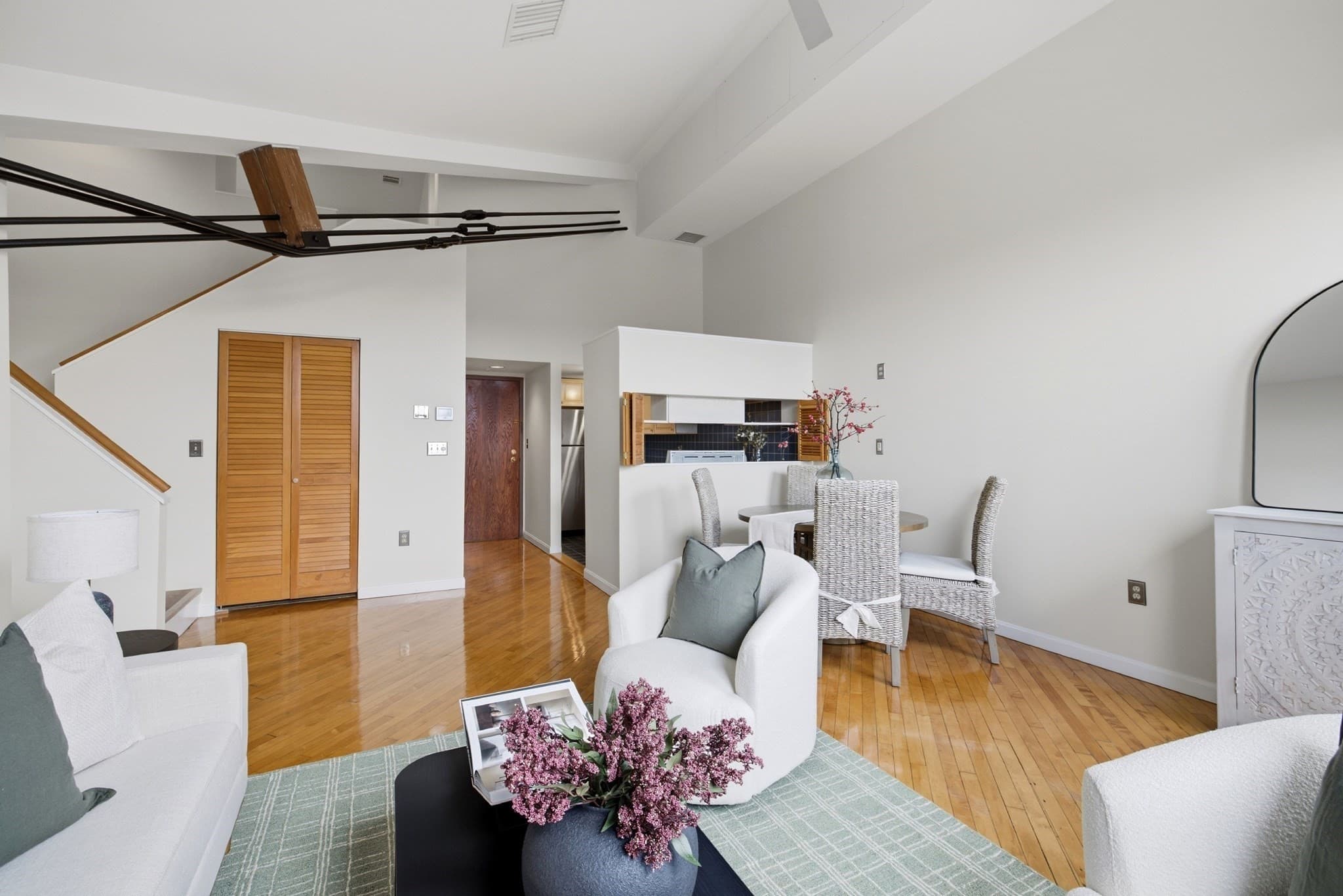 Condominium at 94 Newbury Ave # 402, Quincy MA 02171, Quincy, photo 2 of 41