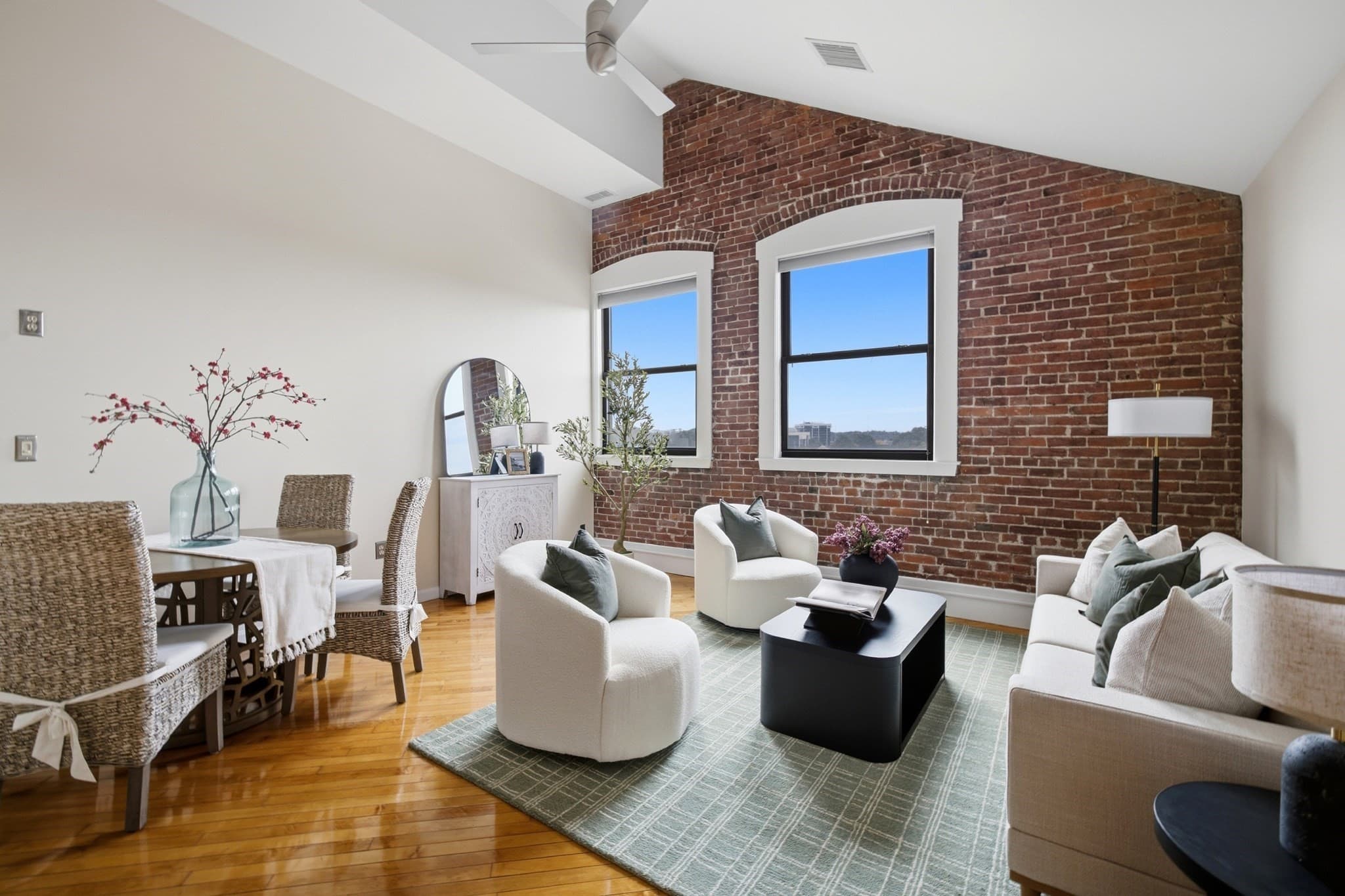 Condominium at 94 Newbury Ave # 402, Quincy MA 02171, Quincy, photo 12 of 41